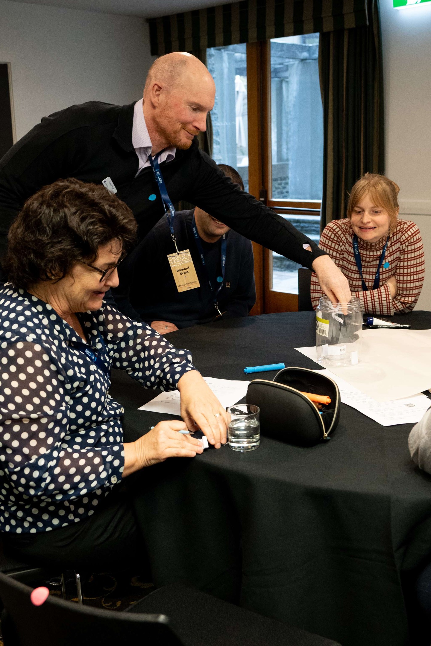 CONNECT Some of the most valuable conversations at SONIC don't happen on stage.
They happen over coffee or while talking through a scan with someone who's faced the same clinical challenge.
SONIC brings together a community of clinicians who are curious, generous with their knowledge, and passionate about advancing POCUS together.
Join the conversation 🗣️
https://www.sonicconference.com/