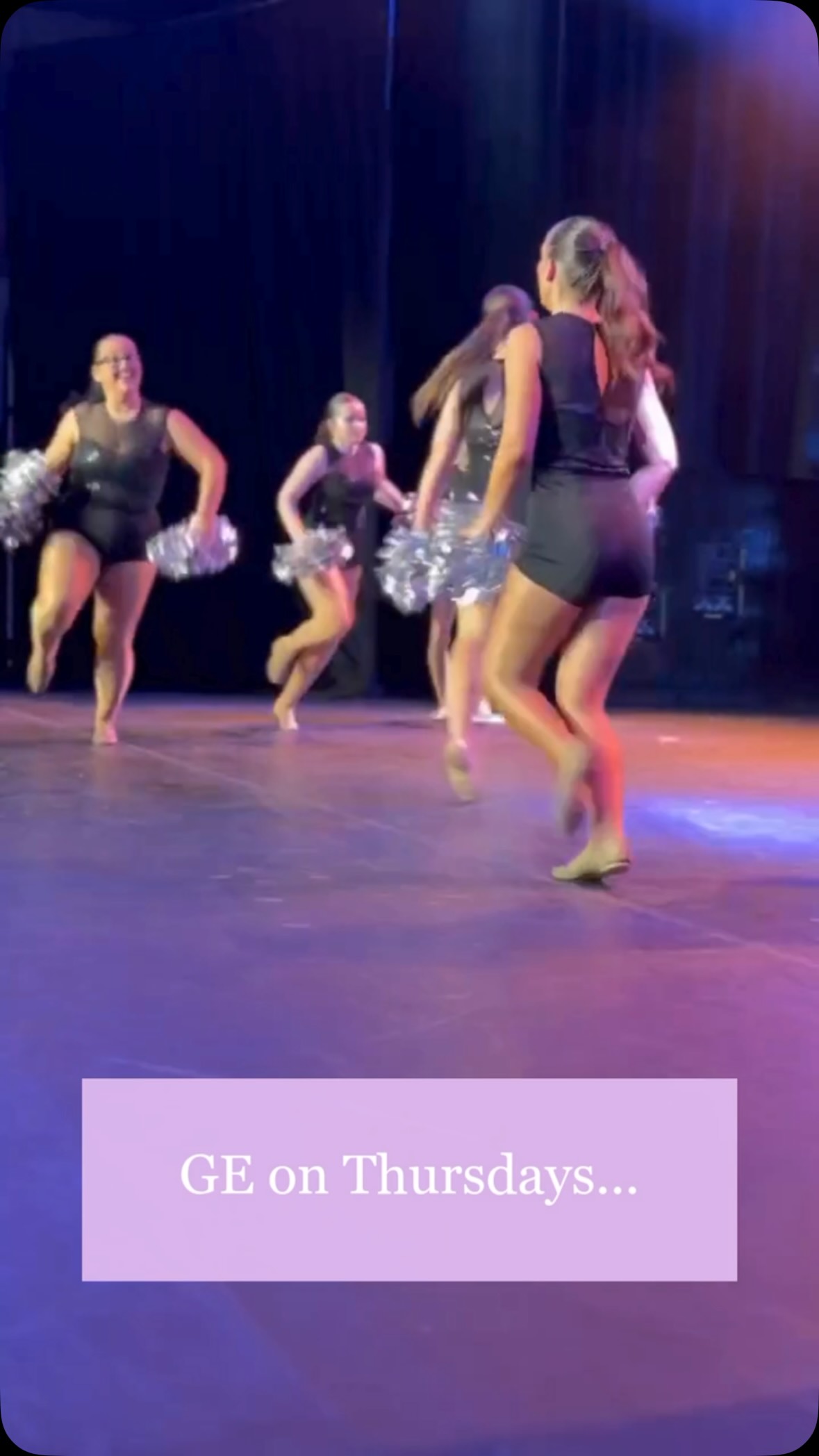 Thursdays at GE are one of our busiest nights of the week...
🤸15:45-16:30 P1-6 Acro
🤸♀️16:30-17:15 P7+ Acro
🩰17:15-20:30 S1+ Ballet, Tap, Modern Dance & Cheer
Does your wee one jump about the house? Do they love all things dance? then were the place for you!!!
Have you danced before? Want to try again?
Then click the link in our bio to find out more!!