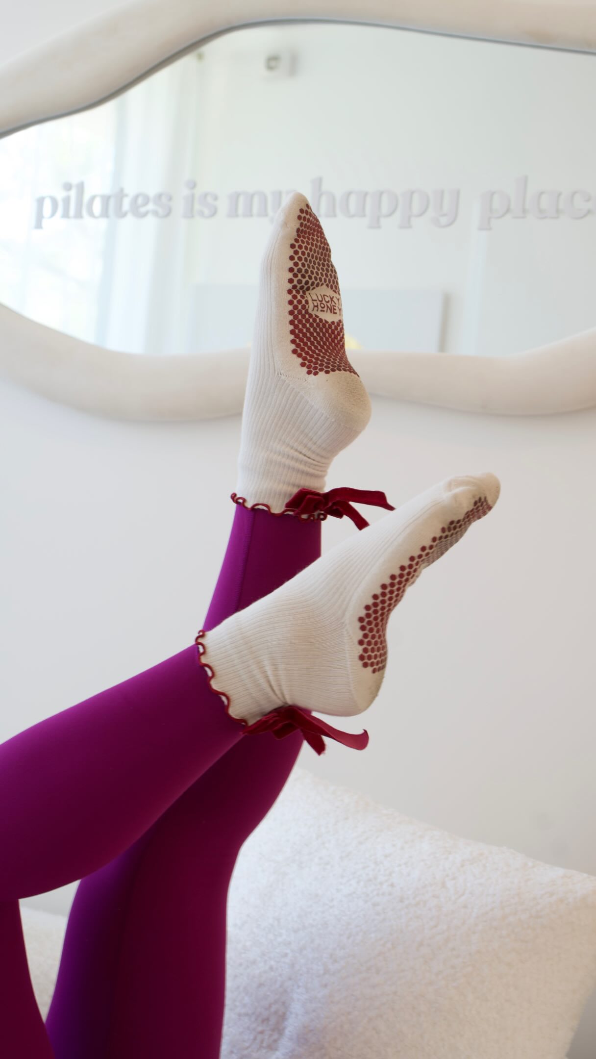 POV: your Pilates instructor said “trust me” 😂🎀
Just out here moving clients like little Pilates puppets 🧘♀️✨
#neaumixfit #reformerpilates #pilatesstudio #pilates #pilatesinstructor