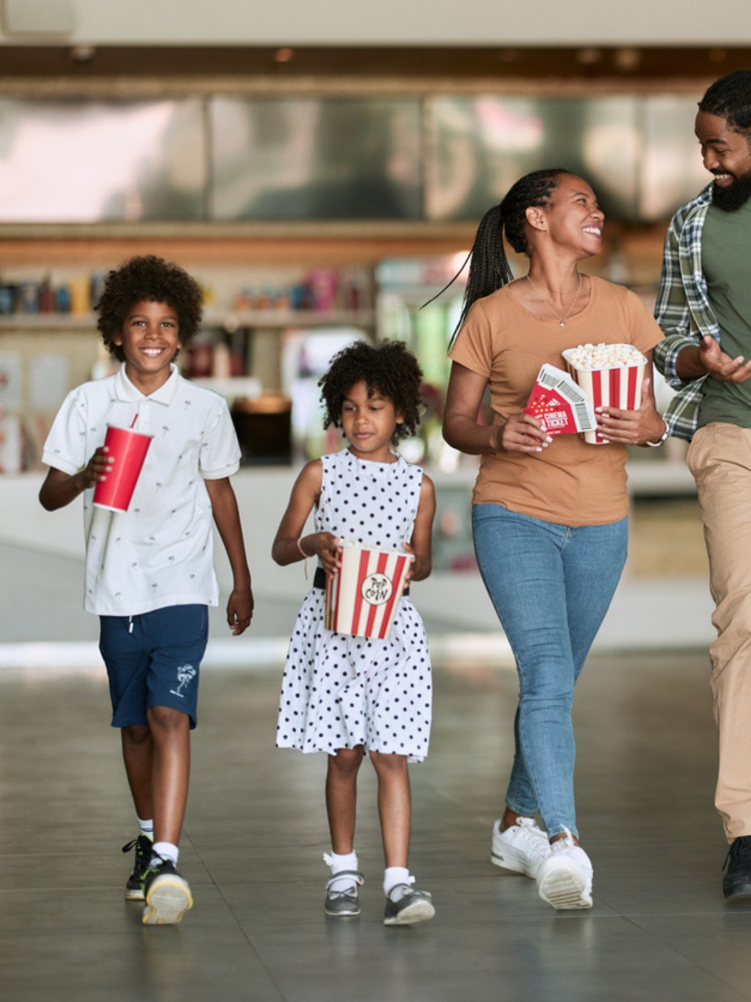 🍿 🎬 The snacks are secured… now the only question is: what are you watching at @cinemark this weekend? 👀🍿
Tag your movie crew and drop your pick below! 🎥👇
#stadiumpromenade #letseatoc #cinemark #movienight #blockbusterhits