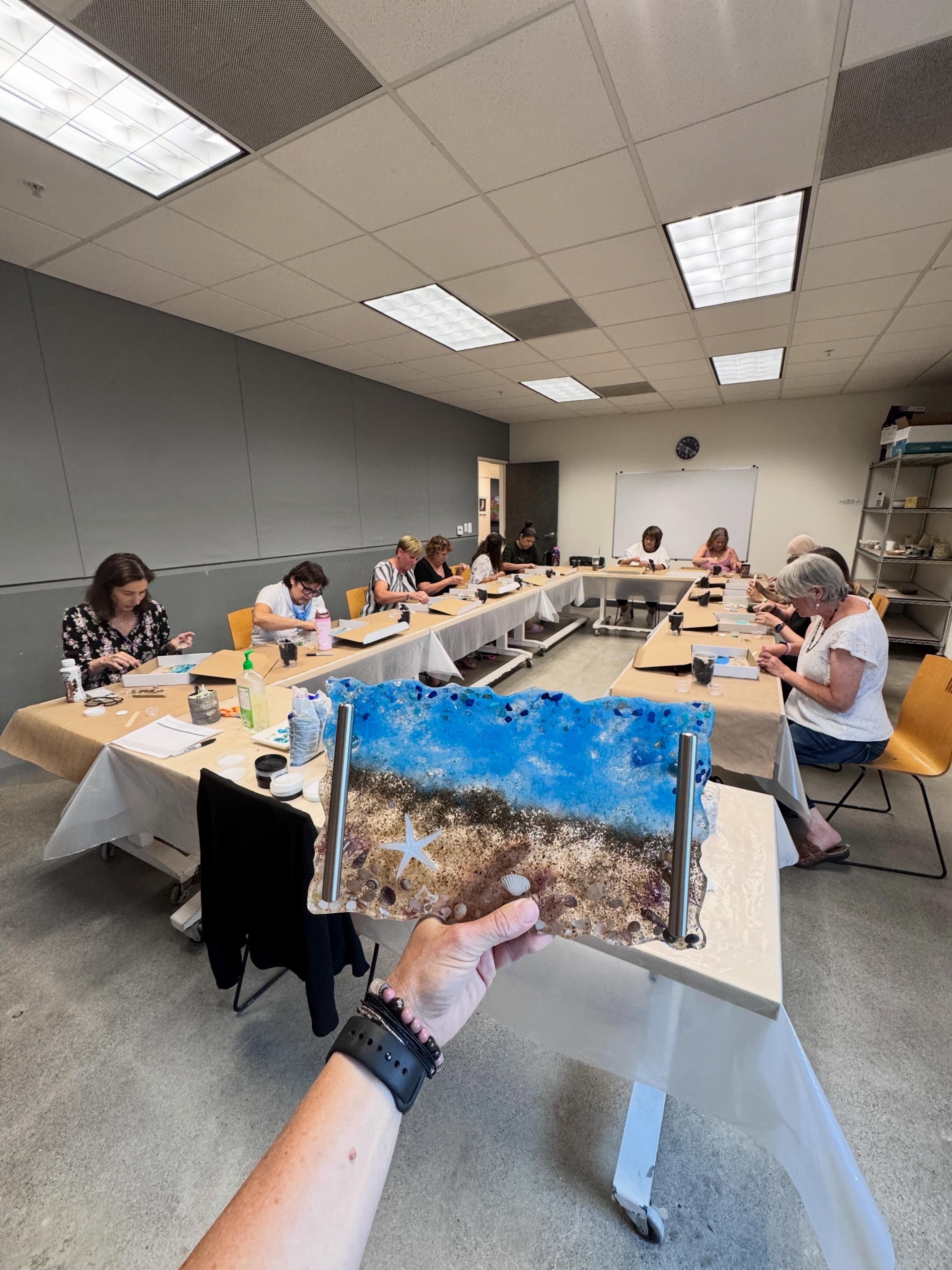 Such a fun resin tray class! Beachy breezy vibes!
#potockicenterforthearts @missionviejolife