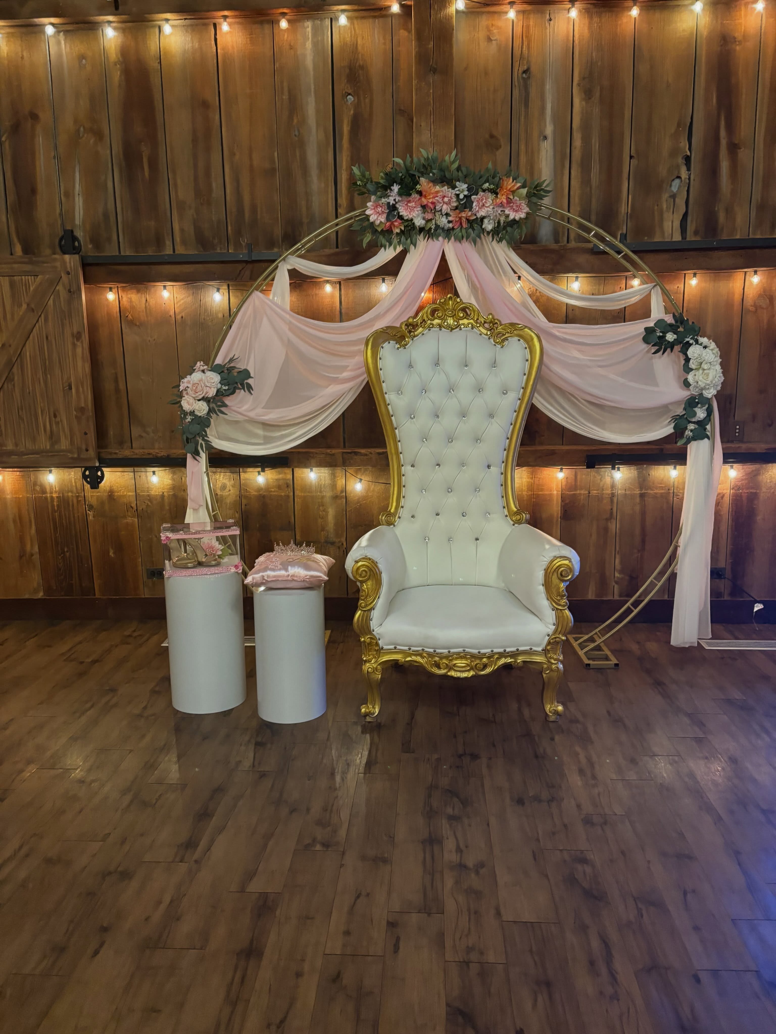 Super fun Quinceañera last night! Thank you for celebrating at Hoosier Grove Barn! #HGB #eventvenue #barnvenue #Quince #rentals