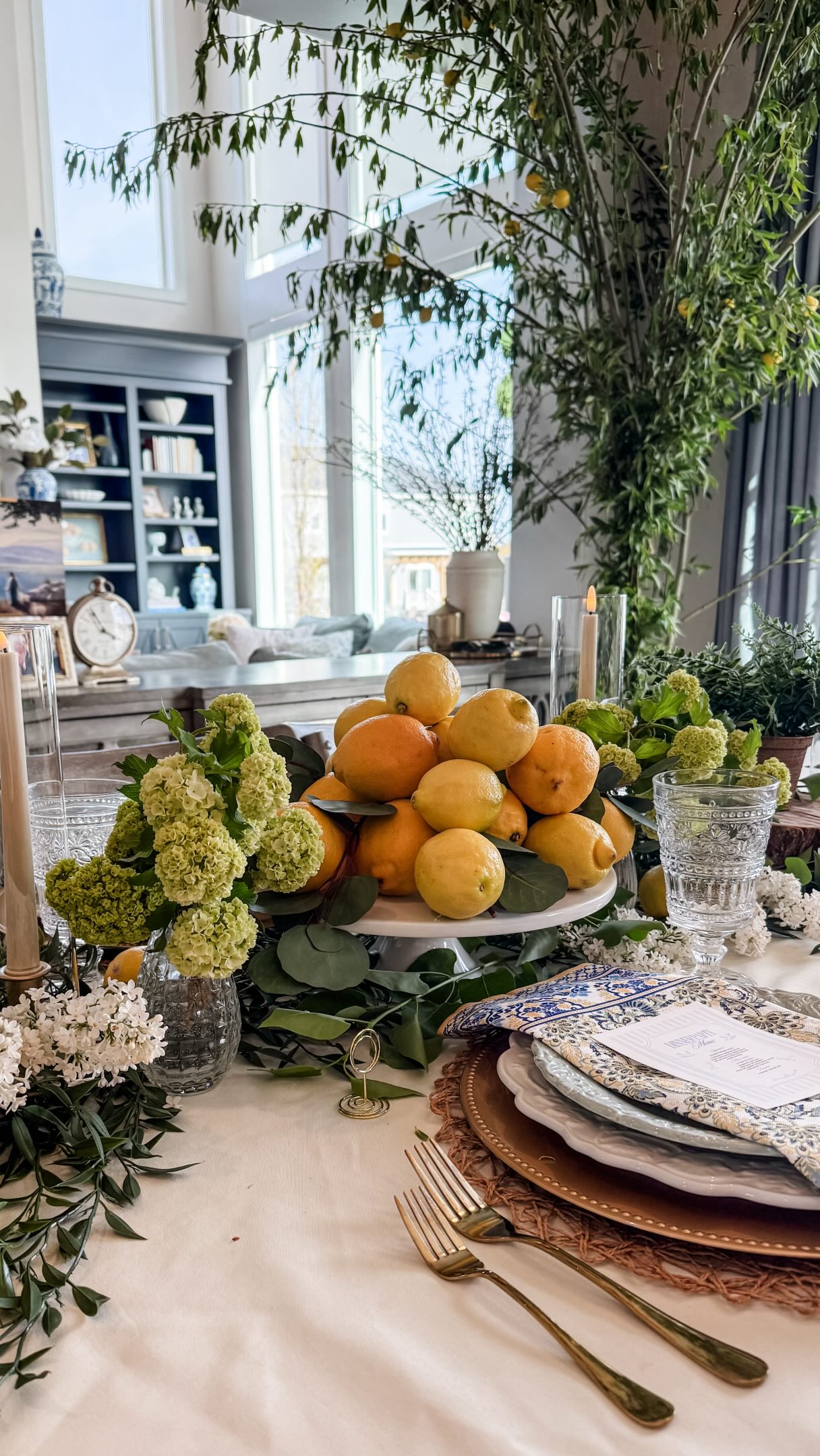 A little taste of the Amalfi Coast, right at home.
Candlelight, fresh citrus, layers of blue and white, and a table made for lingering long after dinner is over.
Summer isn’t quite finished yet—consider this your sign to gather your favorite people and throw one last soirée before it slips away. #summerparty #dinnerparty #summersoiree #summertime #summerdinners