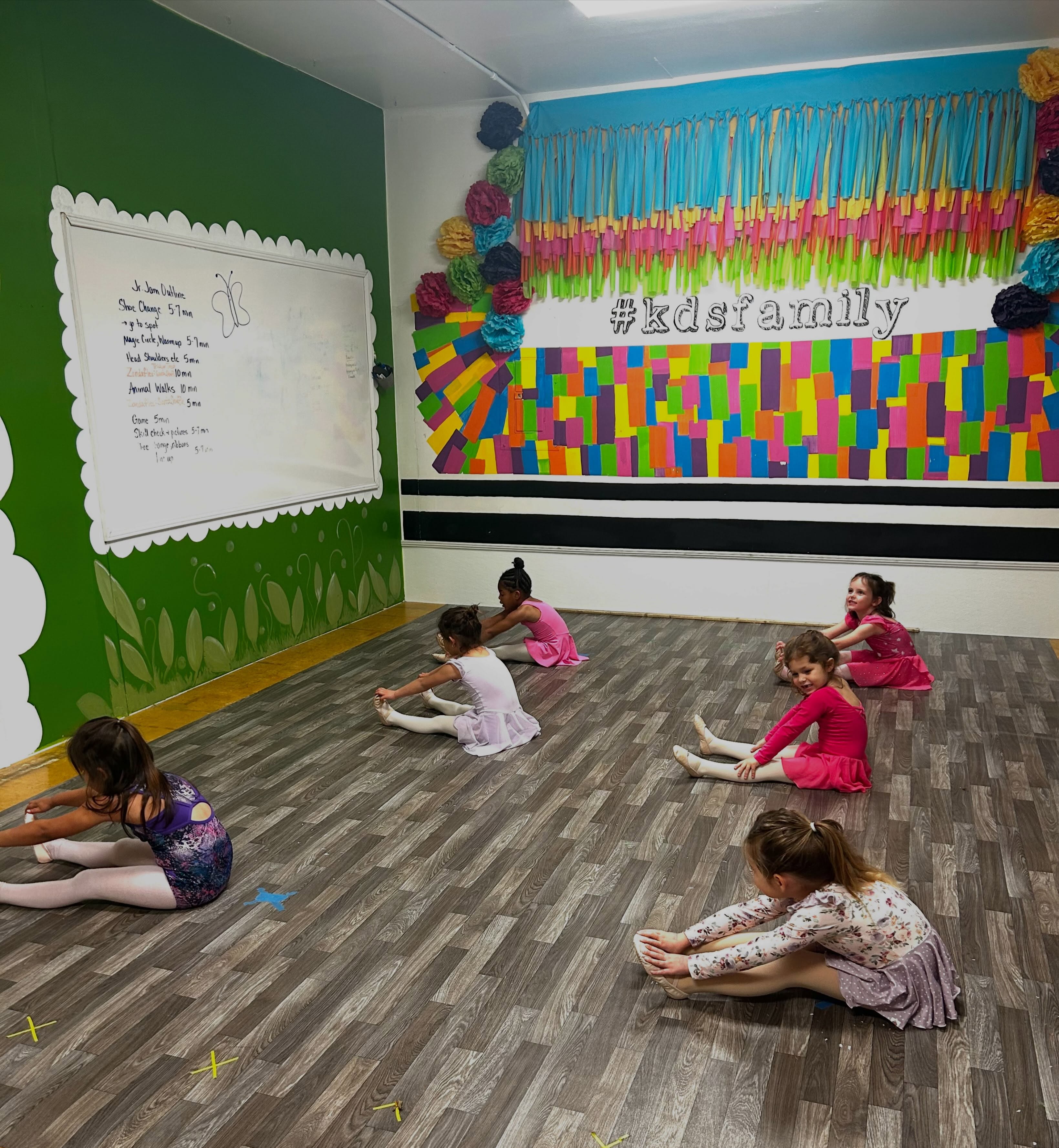Growing, learning, stretching & dancing together🎀💚 #dance #summervillesc #summervilledance #dancestudio