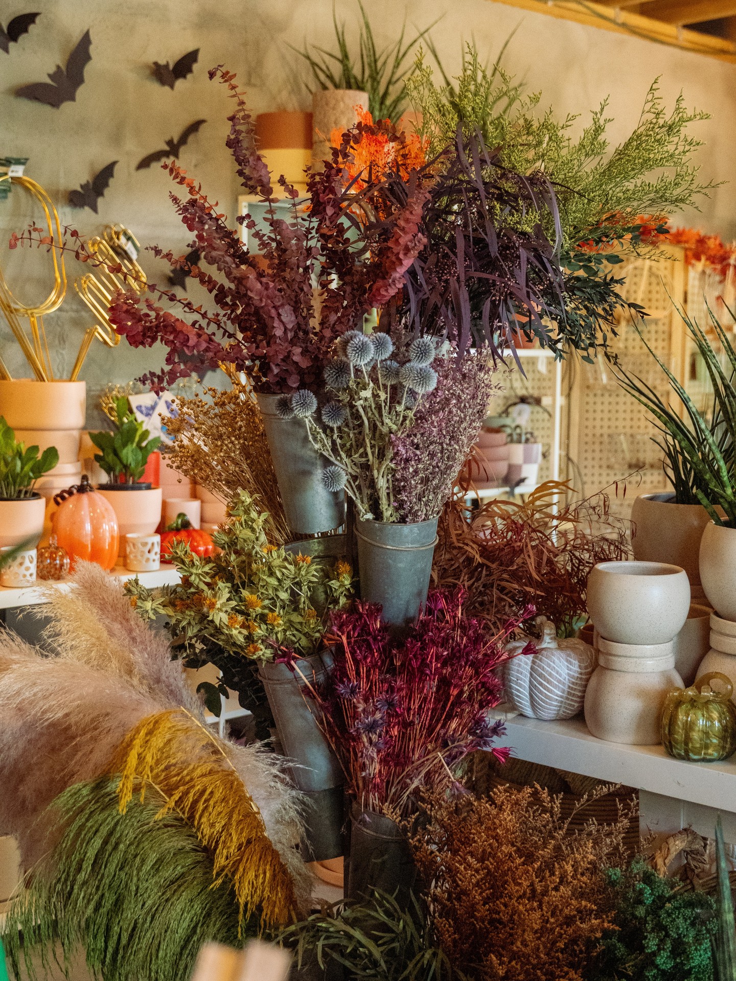 The answer to wanting fall vibes in 85 degree weather is always dried flowers. 🍂 New stems just hit the shop! Stop in this week to see the fall makeover in the pot shop and add these colorful flowers to your space to get you through the late summer season!