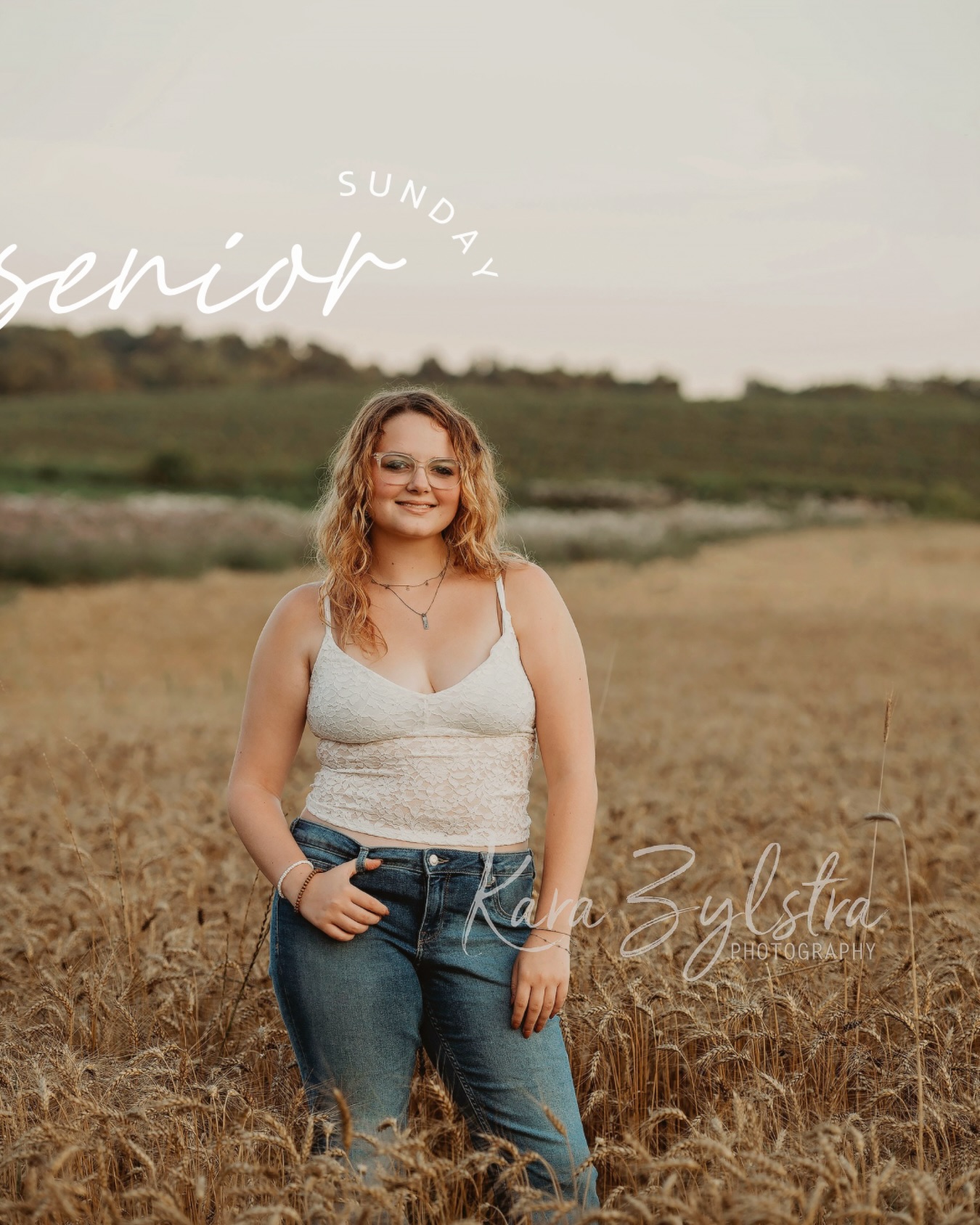 Kicking off Senior Sundays with my own senior. 🥹🫶🏻
#seniorphotographer #michiganseniorphotographer #midmichiganseniorphotographer #westmichiganseniorphotographer #seniorsunday