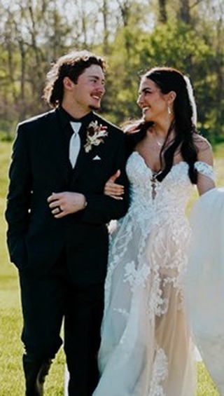 The Lomows!! 💗
Such a sweet day with Barry & Hannah, as they celebrated surrounded by their loved ones!