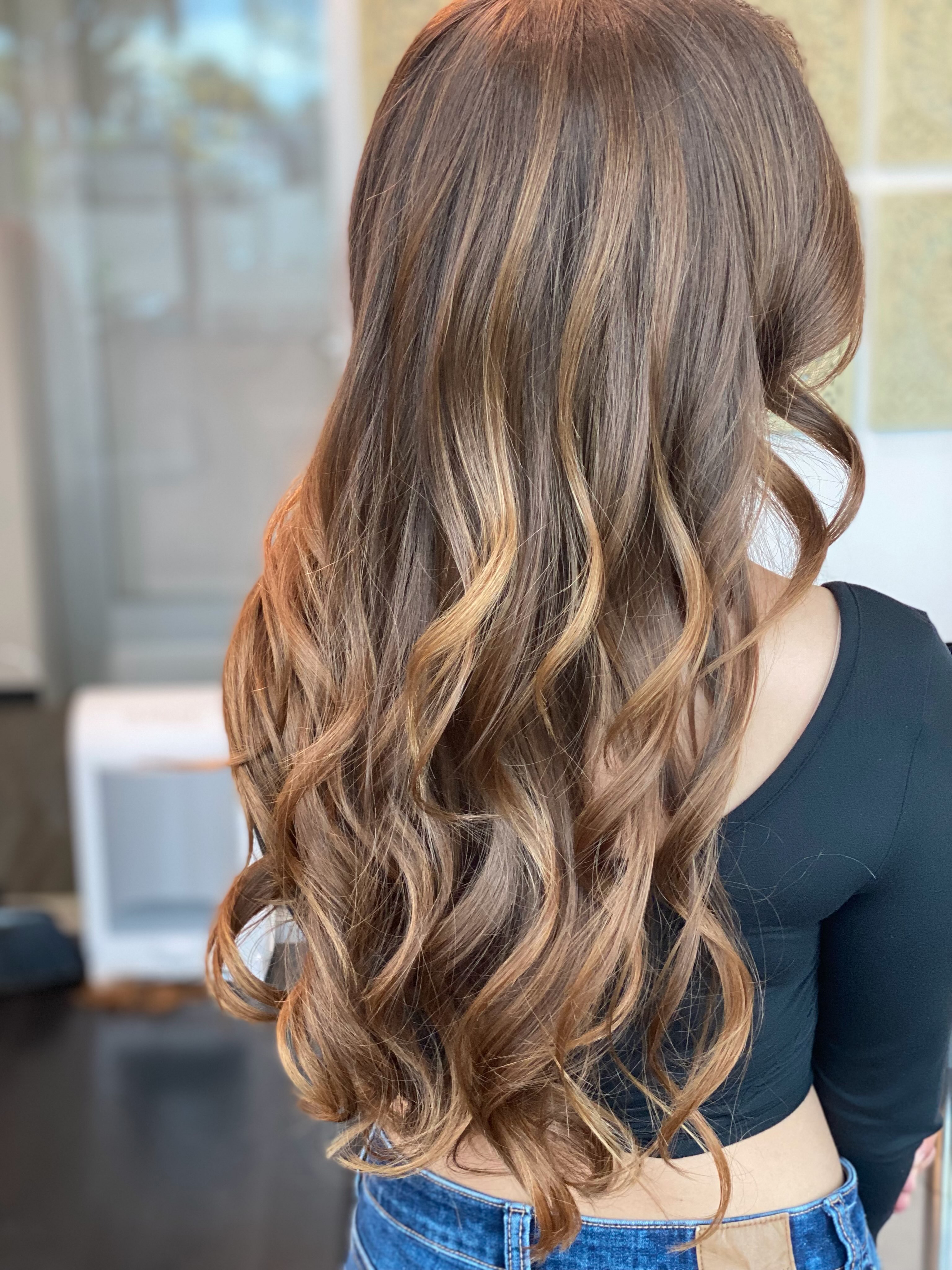 Dimensional brunette balayage 🤎✨
#BrunetteBalayage#DimensionalBrunette #OligoProfessionnel #TorranceHair#SouthBayHair