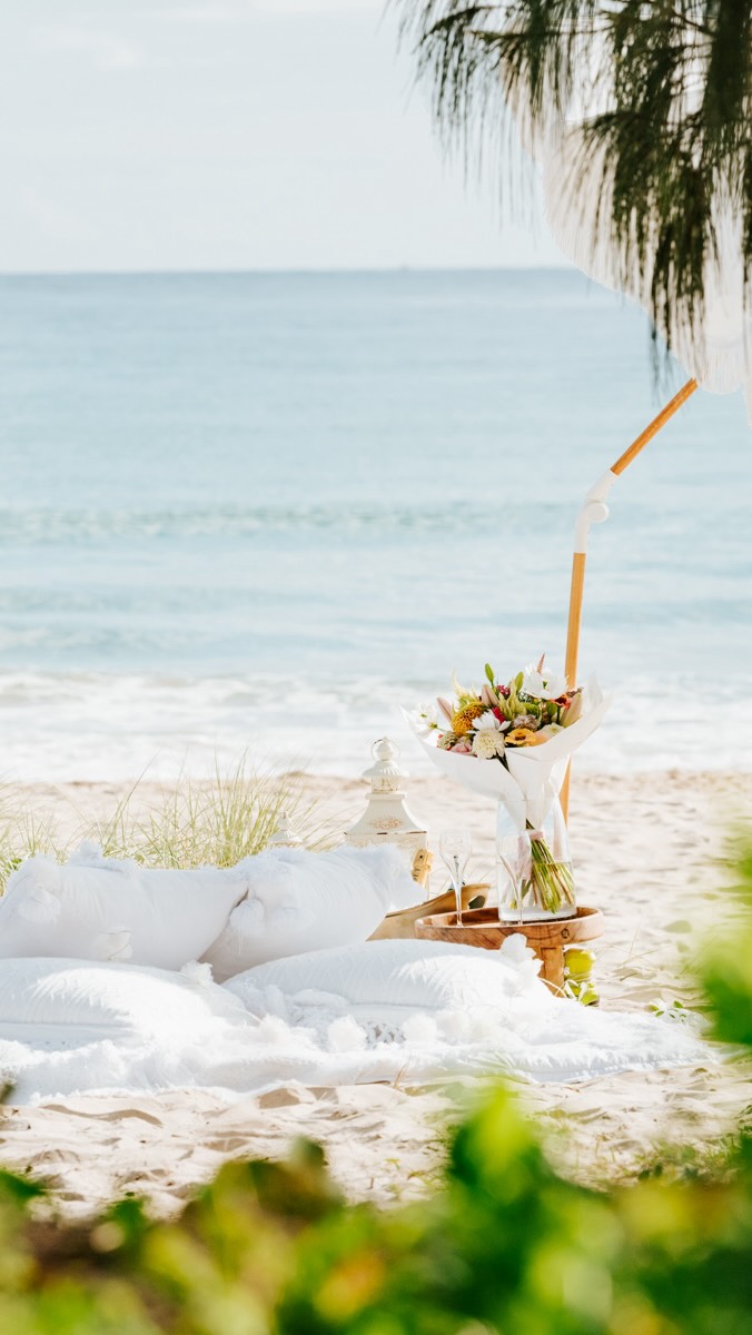 An unexpectedly gorgeous addition to any picnic is our Lace Teepee. Creating a cosy shaded area to help keep your food cool, or a bit of privacy from the world. It’s as stunning backdrop for any celebration 🤍
We can include it in any picnic and style it to match 🧺
#noosapicnics #luxurypicnic #teepeepicnic #proposalpicnic
