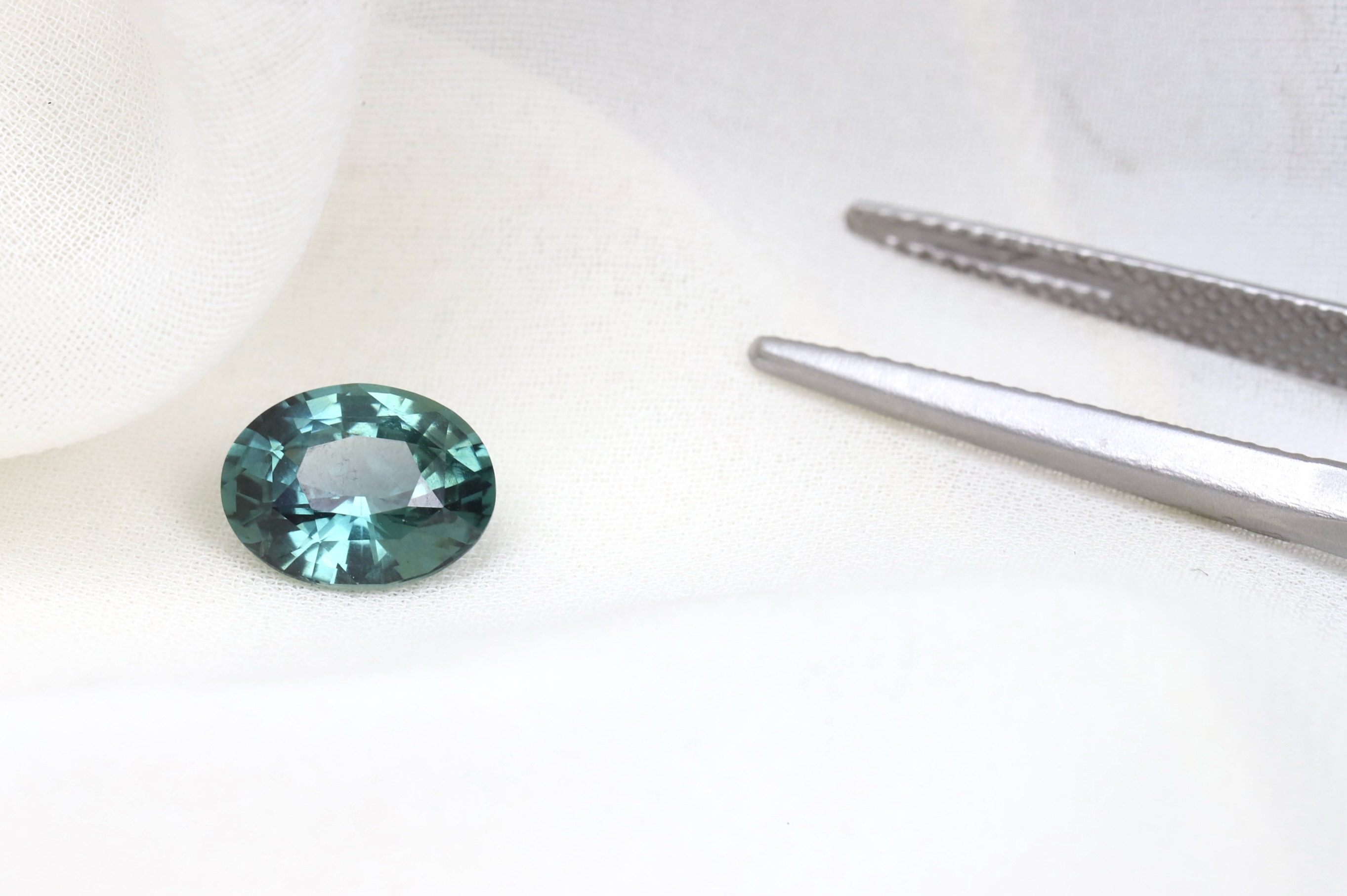 STONE OF THE WEEK — TEAL SAPPHIRE 💍🤍
A teal sapphire with the most beautiful blue-green tones. Watch it come alive in the light, revealing subtle shifts in its blue undertones.
💫 This special stone is available for a bespoke commission, perhaps a pendant, a ring, or something entirely your own. If this particular sapphire has caught your eye, simply flick us a message!!
#sapphirejewelry #vujewellers #jewellerymaker #newzealand #finejewels
2.17ct Teal Sapphire, not heated, $7900 ✨ A few fun facts about our favourite stone family
• Sapphire belongs to the corundum family, the same mineral as ruby.
• Blue sapphires get their colour from trace elements such as iron and titanium.
• Sapphires are incredibly durable, making them beautiful choices for everyday jewellery.
• They come in almost every colour of the rainbow, except red, which is classified as ruby.
A little piece of nature, ready to become something completely yours. #sapphire #commissionart #jewellery #customjewellery