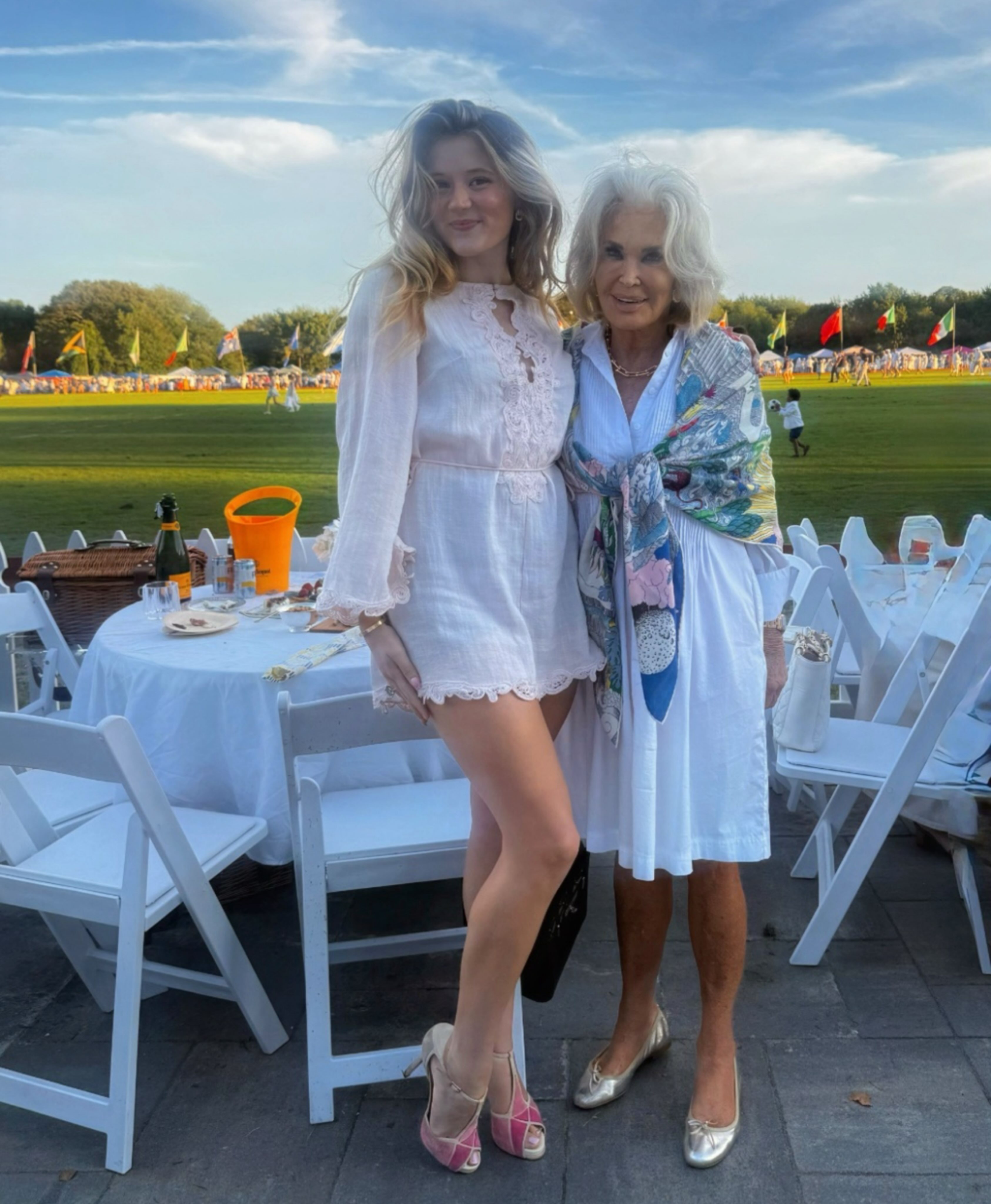 Savoring the last days of summer with @newportpolo
#palmbeach #newport #polo #heels #summer
