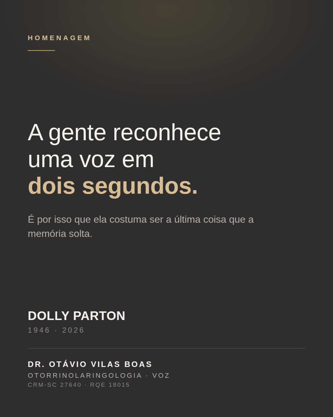 A gente reconhece uma voz conhecida em menos de dois segundos, sem ver quem está falando. É a combinação de frequência, timbre, vibrato e articulação: uma assinatura que ninguém repete igual.
Ela muda com o tempo sem deixar de ser sua. Foram mais de 60 anos de carreira e nunca deixou de ser a voz dela.
Por isso a voz é uma das últimas coisas que a memória solta. Cuidar dela é cuidar de identidade.