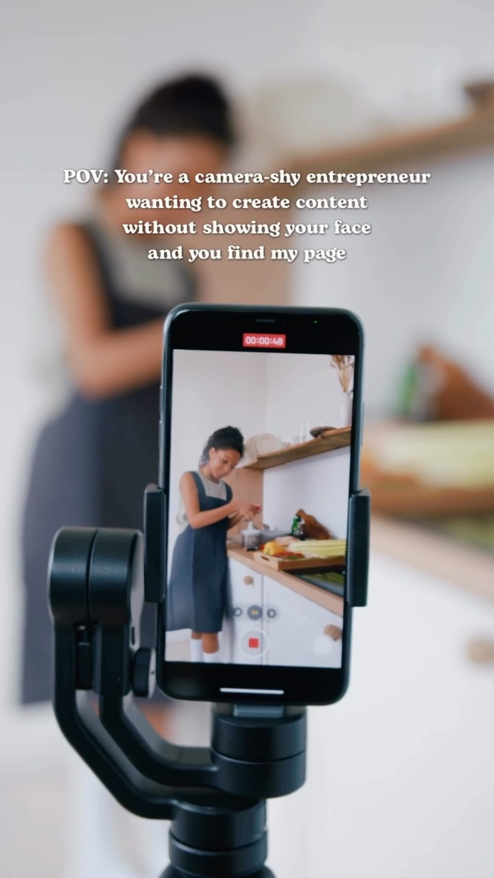 Everyone tells you you have to show your face on your page and while that is mostly true, not everyone can get over the awkwardness.
Talking head videos are hard (I should know) even for people who like being on camera. So what can you do?
Use b-roll, hands-only product demos, screen recordings and voiceovers!
BUT if you would rather hand it over, comment HOW and we’ll take it off your plate before your next content day.
