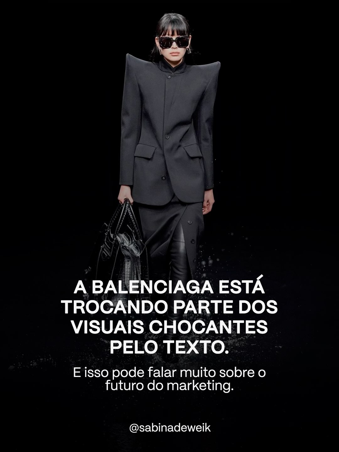 A Balenciaga passar a apostar em textos longos pode parecer só uma escolha estética. Mas, pode ser uma resposta a como estamos descobrindo marcas na internet.
Se a IA está mediando como fazemos nossas buscas e tomamos decisões, estar presente nas fontes que ela lê pode se tornar tão estratégico quanto estar presente no feed que vemos.
O GEO, Generative Engine Optimization, aponta para uma nova régua de visibilidade. Não basta ser visto, é preciso ser compreendido e poder ser citado. E é daí que nascem as respostas dos chats de IA.
Um novo jeito de pesquisar e, em resposta, uma nova maneira de criar a comunicação das marcas. Me conte aqui nos comentários, você tem lido além das primeiras três linhas de resumo que o Google apresenta? Vamos conversar! 📲
#SabinaDeweik #IA #marketing