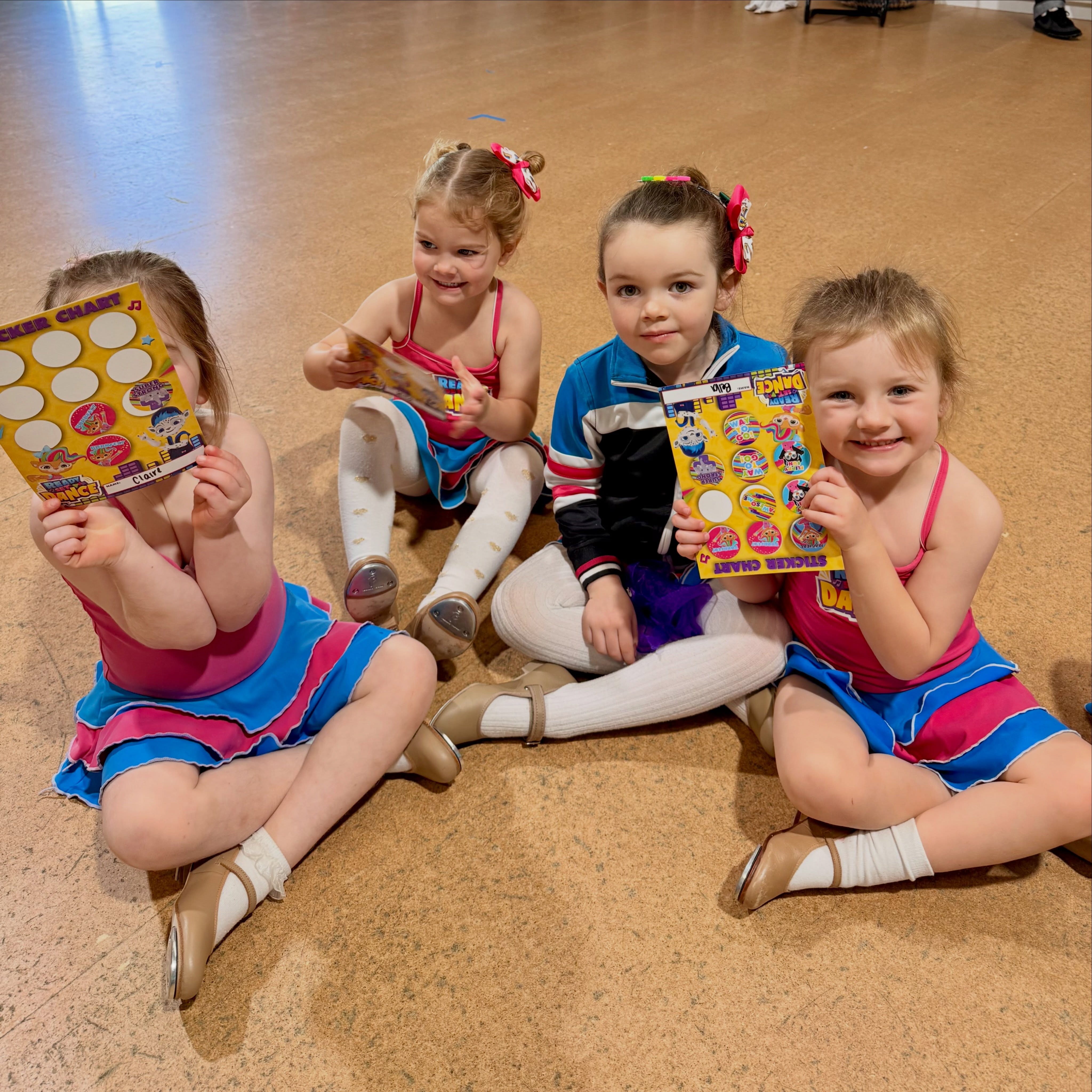 Sticker super stars!! ✨ @readysetdanceofficial
#readysetdance #preschooldance #esperance #toddleractivitiesً