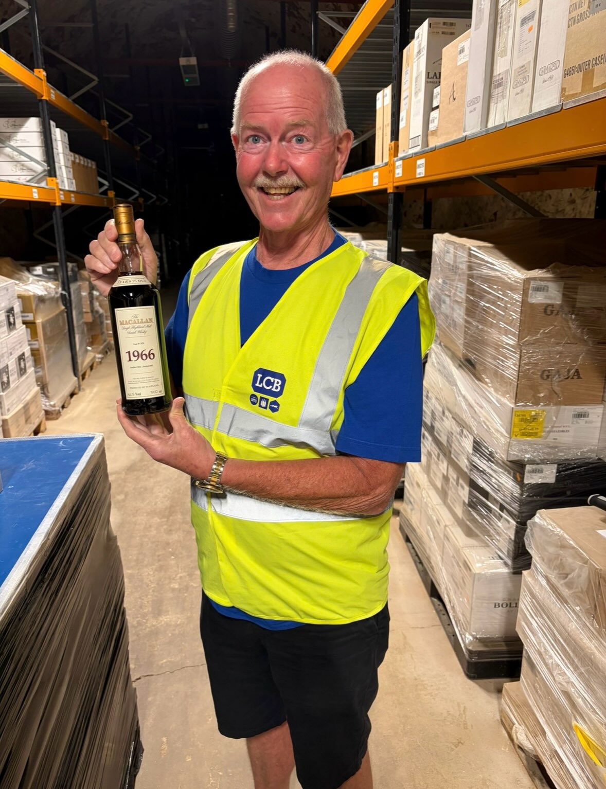 🥃 A day out with a difference.
There’s something special about seeing a whisky collection in person — especially when it’s your own.
We loved welcoming some of our existing clients to the warehouse for a behind-the-scenes visit, giving them the chance to see their bottles, explore their collections and enjoy a day immersed in the world of whisky.
From carefully stored bottles to the stories and memories behind each collection, it’s always a pleasure to share the journey with our clients.
Here’s to great whisky, great collections and even better company. 🥃
#whisky #whiskycollection #whiskylovers #whiskyinvestment #rarewhisky