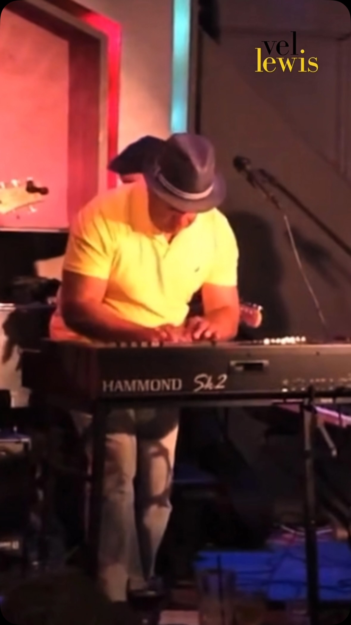 Vel Lewis performing “Bake That Tasty Cake” with Tom Braxton at Ovations Night Club 🎶
Full performance on Vel Lewis Music YouTube channel.
Follow Vel Lewis Music for more!
#VelLewisMusic #jazz #hammondorgan #hamfam #music