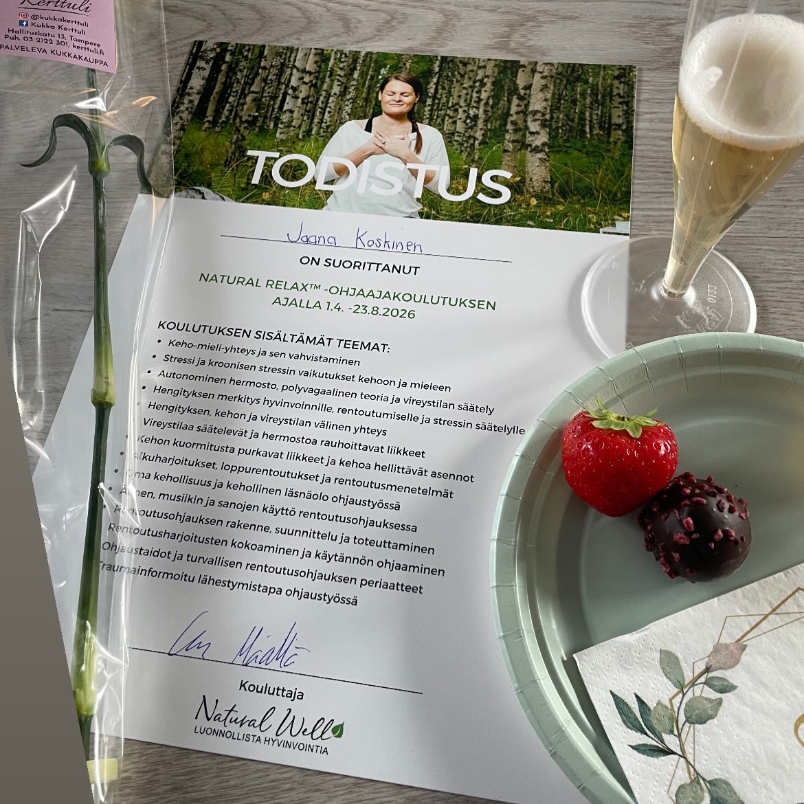 Natural Relax -ohjaajakoulutus tarttui mukaan tähän matkaan ja rakkaudella odotan, että saan lempeästi asiakkaitani ohjata pysähdyksen ja oman ajan äärelle🤍 Niistä hetkistä syntyy jotain kaunista🤍
Kiitollisin fiiliksin kohti uutta viikkoa💓
#naturalrelax #palautumistunti #rentoutuminen #pysähdyhetkeen