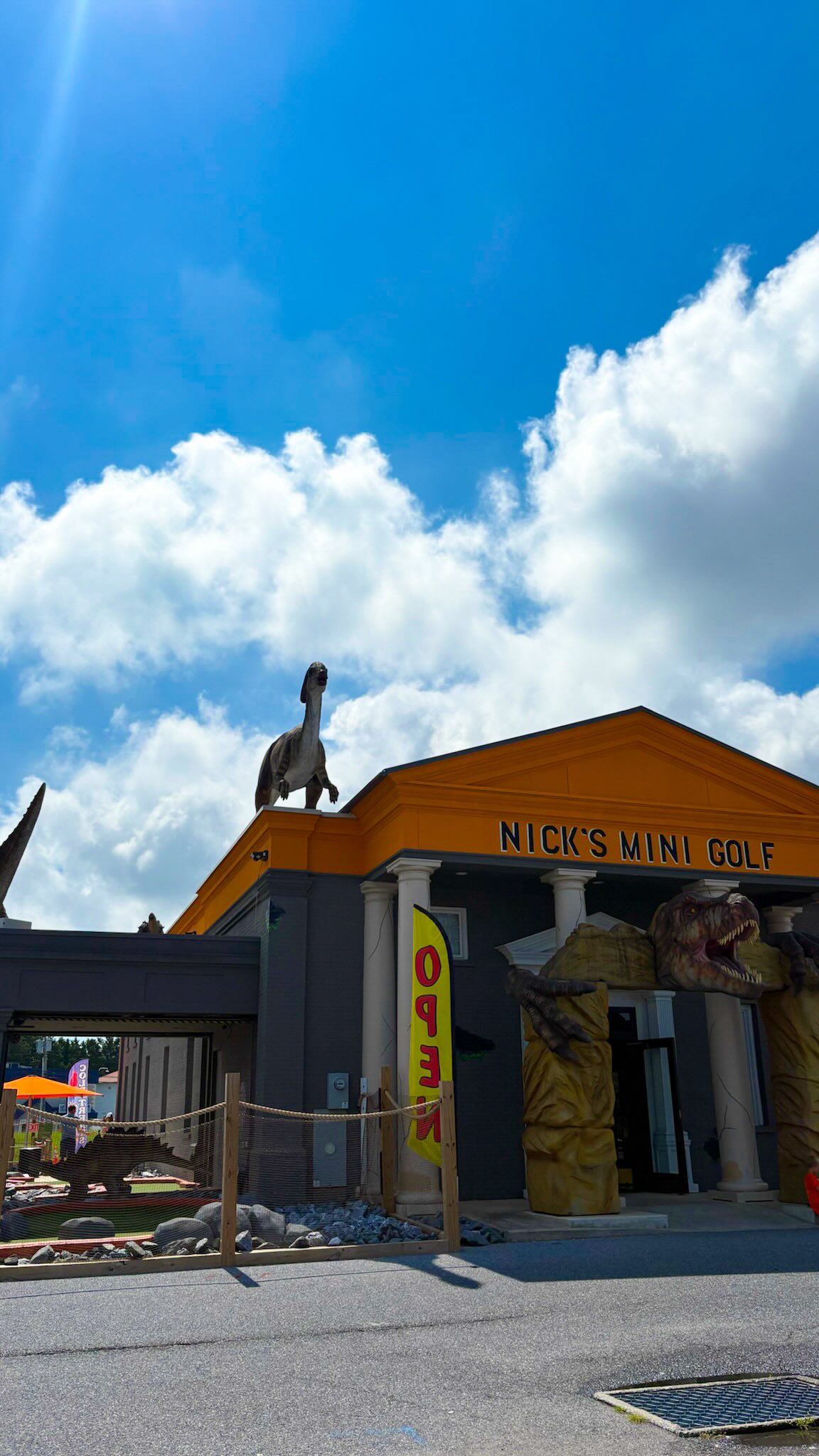 Our Rehoboth Beach location is calling your name! ⛳️
Packed with nonstop fun, Nick’s Mini Golf has something for everyone! Take on a round of golf, then stick around for Polish Water Ice, arcade games, and MORE! 🎮
There’s always a good time waiting at Nick’s, so come make a day of it! 🙌