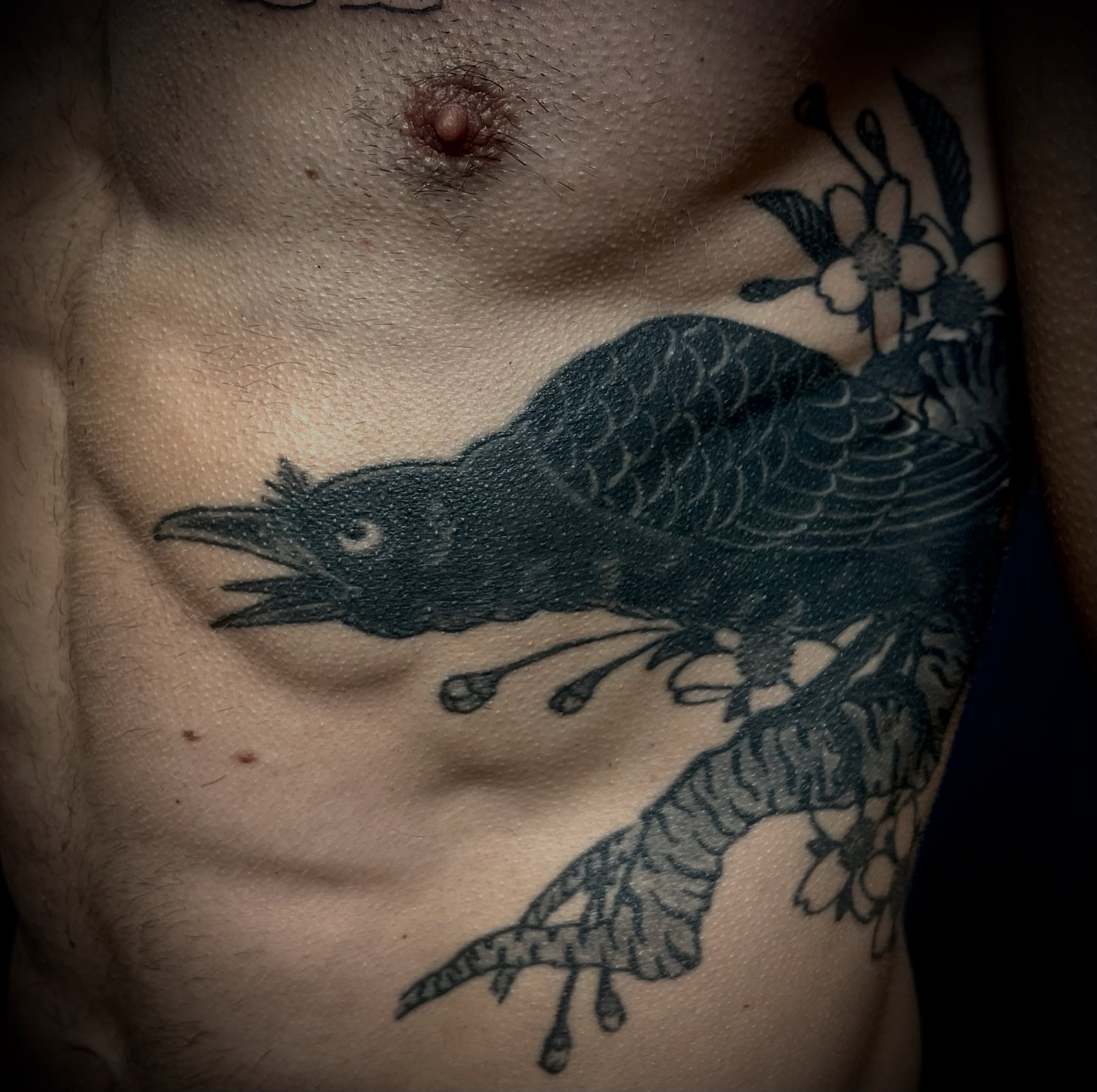 Bold will hold. Did this crow 6-7 years ago, photo from today. #japanischetattoos #irezumi #horimono #karasutattoo #leipzig