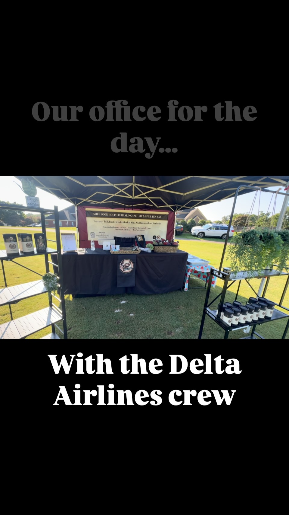 We LOVE hanging with the Delta Air Lines fam! ✈️💚
Today, we’re outside for their annual golf tournament, and of course they called on us to come through with the sips! 🫖⛳️
And we didn’t come alone… 👀🍉 @thewatermelonmanatl is hanging with us, serving up fresh watermelon cups because hydration + a good time = the perfect pairing.
Good people. Good vibes. Good sips. We’ll drink to that! 🥂✨