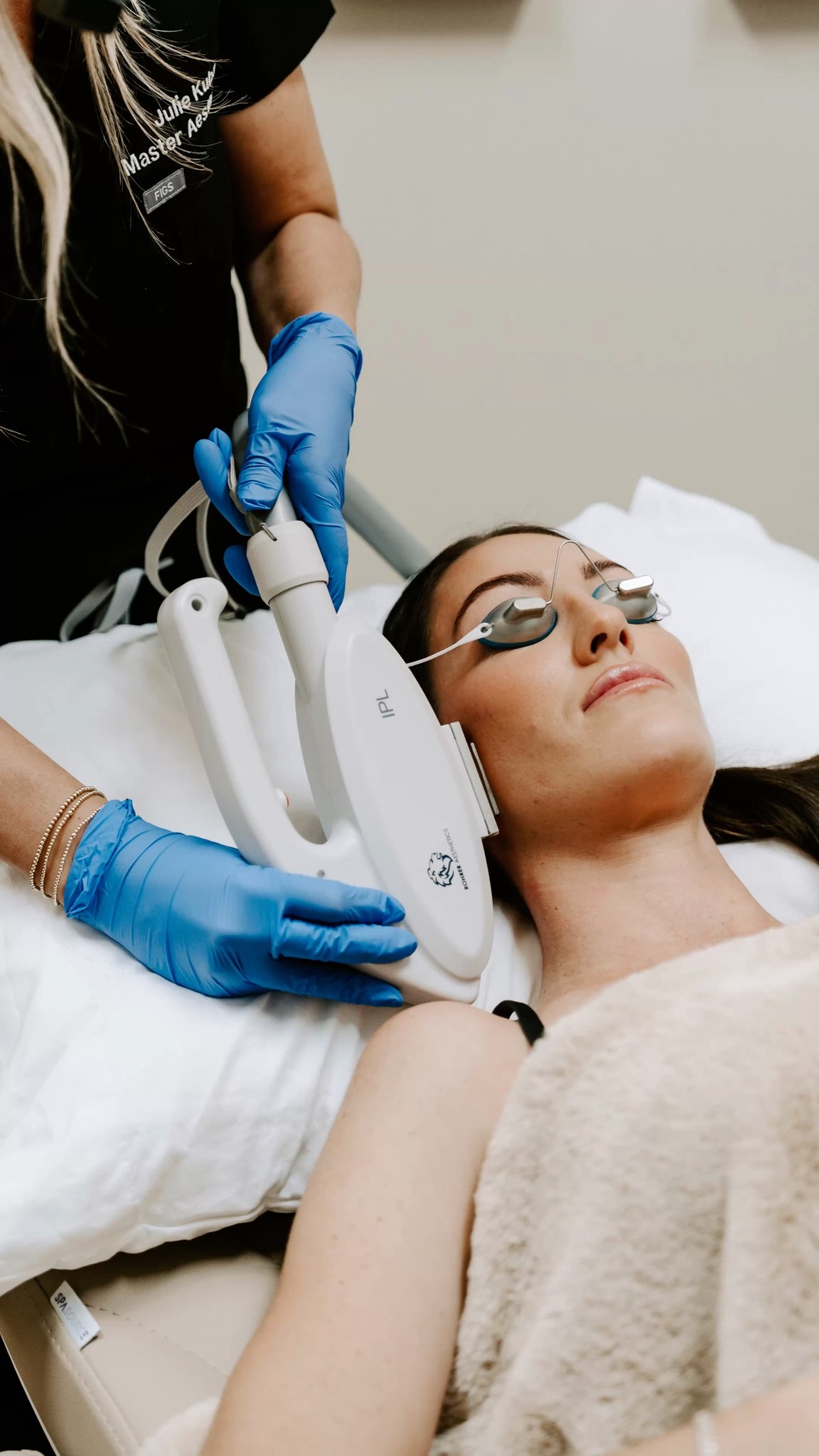 If you’ve been looking for a medspa in north-central Wisconsin✨
At Skinnovations, our approach is centered around natural-looking results, innovative treatments and science-backed care personalized to you. No pressure and no one-size-fits-all plans, just experienced providers who take the time to understand your goals.
Schedule a consultation and discover what’s possible at Skinnovations.
www.skinnovationswisconsin.com
#MedicalAesthetics #Skinnovations #NursePractitioner #Wausau #Minocqua