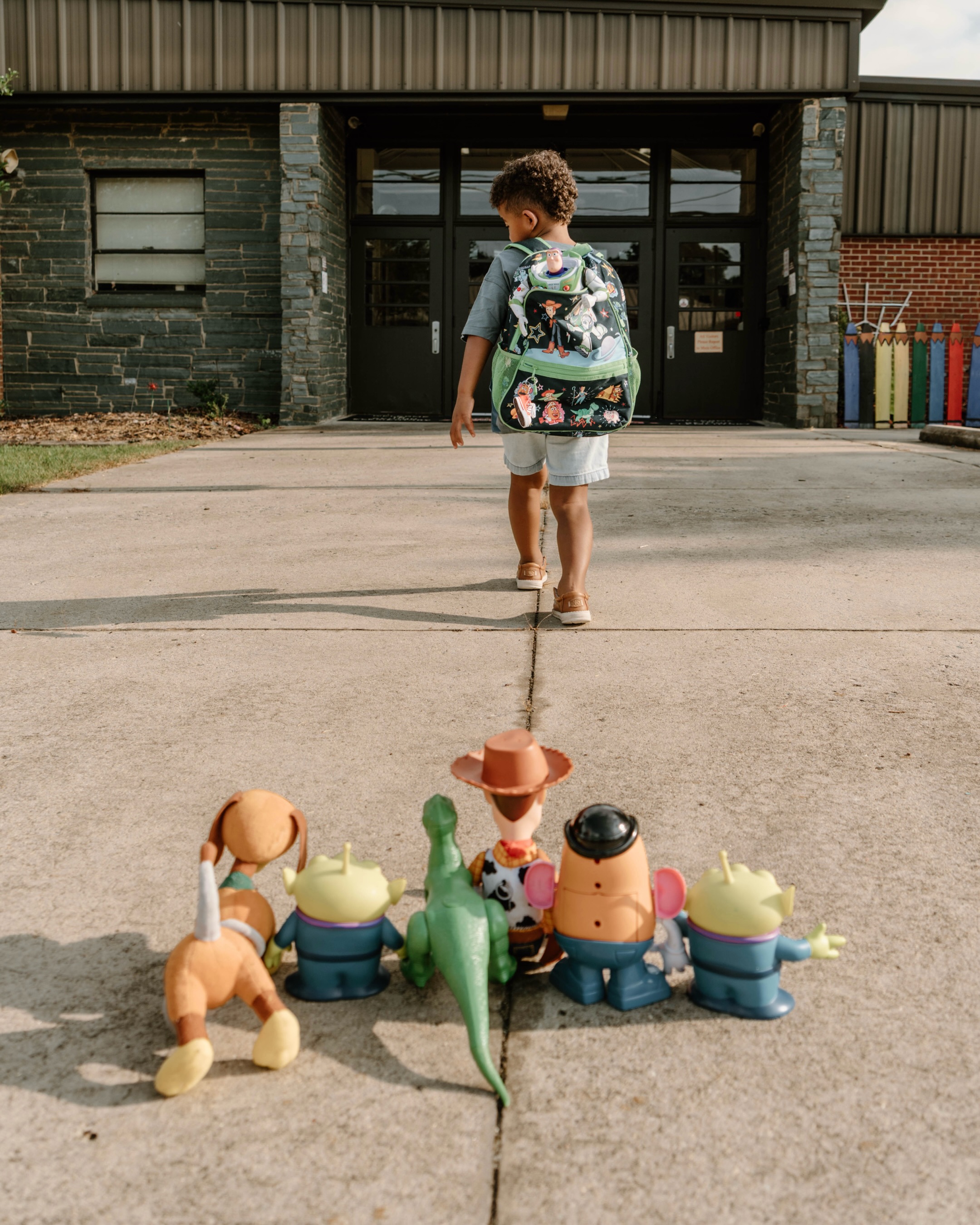 To Kindergarten & Beyond! 🚀⭐️📚
Today’s the day! This Toy Story-loving little guy is officially off on his biggest adventure yet — KINDERGARTEN! 🤠🪐✨
•
#NCFamilyPhotographer #FirstDayOfKindergarten #BackToSchoolPhotos #NCChildrensPhotographer #NorthCarolinaPhotographer
•
Don’t worry — the school name has been removed from the images shared online for his safety and the location tagged is where I’m based out of. 🤍