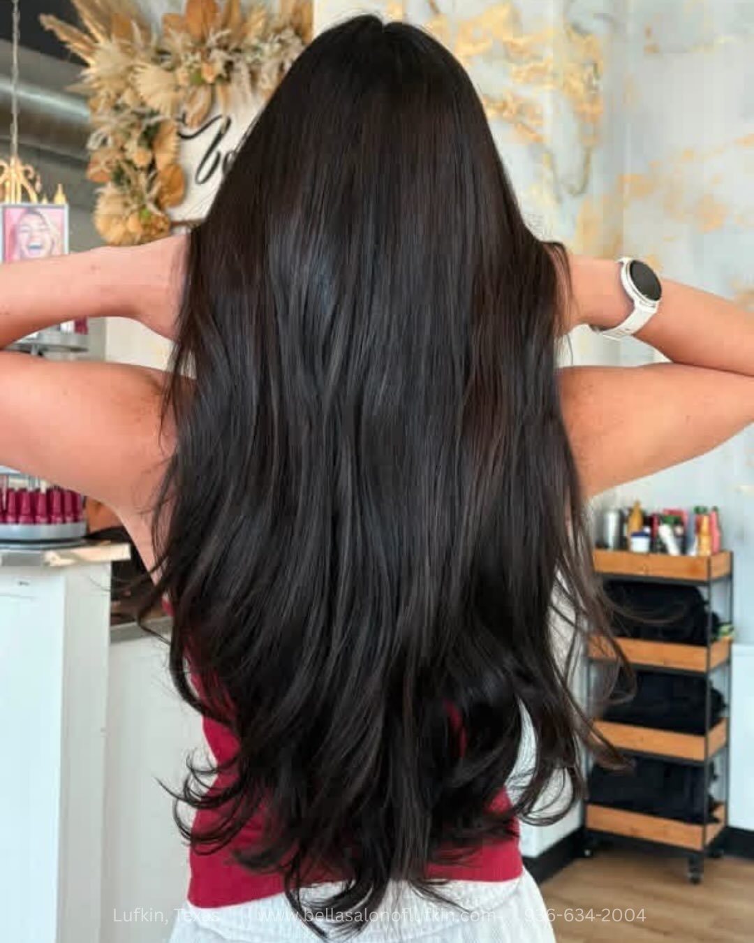 Swipe for the before ➡️
Full color + shine treatment with added volume wefts for that extra fullness. More dimension, more shine, more WOW. 🤎
Transformation by : Drew Askins
#HairTransformation #BellaSalon #HairExtensions #VolumeWefts #LufkinTX