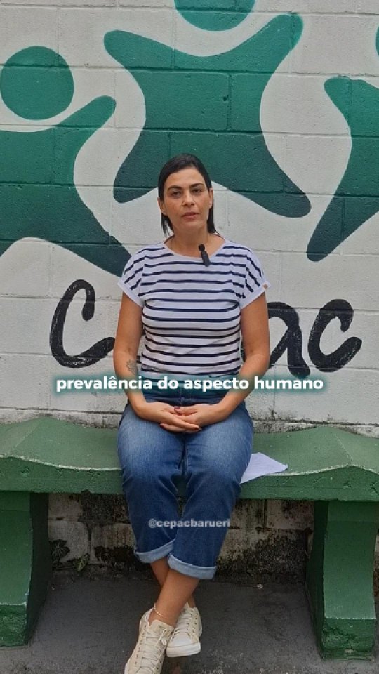 Antes de qualquer número, existe uma pessoa. 💚
Na Cepac Barueri, acreditamos que olhar para o ser humano em sua totalidade é essencial para construir relações mais acolhedoras e promover transformações verdadeiras.
Para falar sobre a prevalência do aspecto humano, convidamos a psicóloga @psicologa.angelaribeiro para compartilhar sua visão e trazer uma importante reflexão sobre a necessidade de colocar as pessoas no centro das nossas ações.
Cada pessoa possui uma história, sentimentos, sonhos e potencialidades. Reconhecer tudo isso é também uma forma de cuidar, acolher e transformar. ✨
▶️ Dê o play e confira essa reflexão!
#cepacbarueri #aspectohumano #humanização #assistênciasocial
