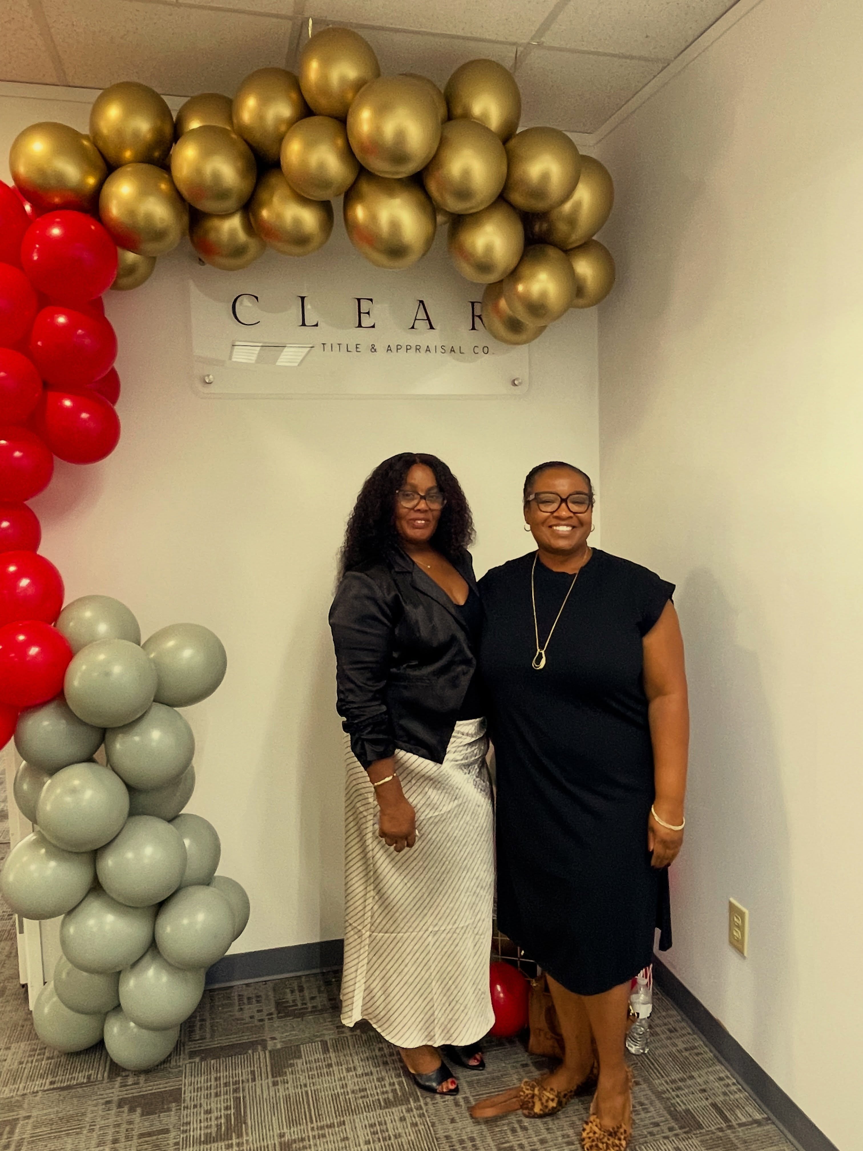 🎉Congratulations @tiff_a_ny_1 on your new business! One thing about this one here is she gonna chase her dreams and go for it full speed! Tiff is an Entrepreneur Extraordinaire and Networking Queen!
Keep Pushing, Growing, Building and Thriving Sis! More than ever Keep God First!
Your Fearless Attitude inspires me more than you know! 🫶🏾