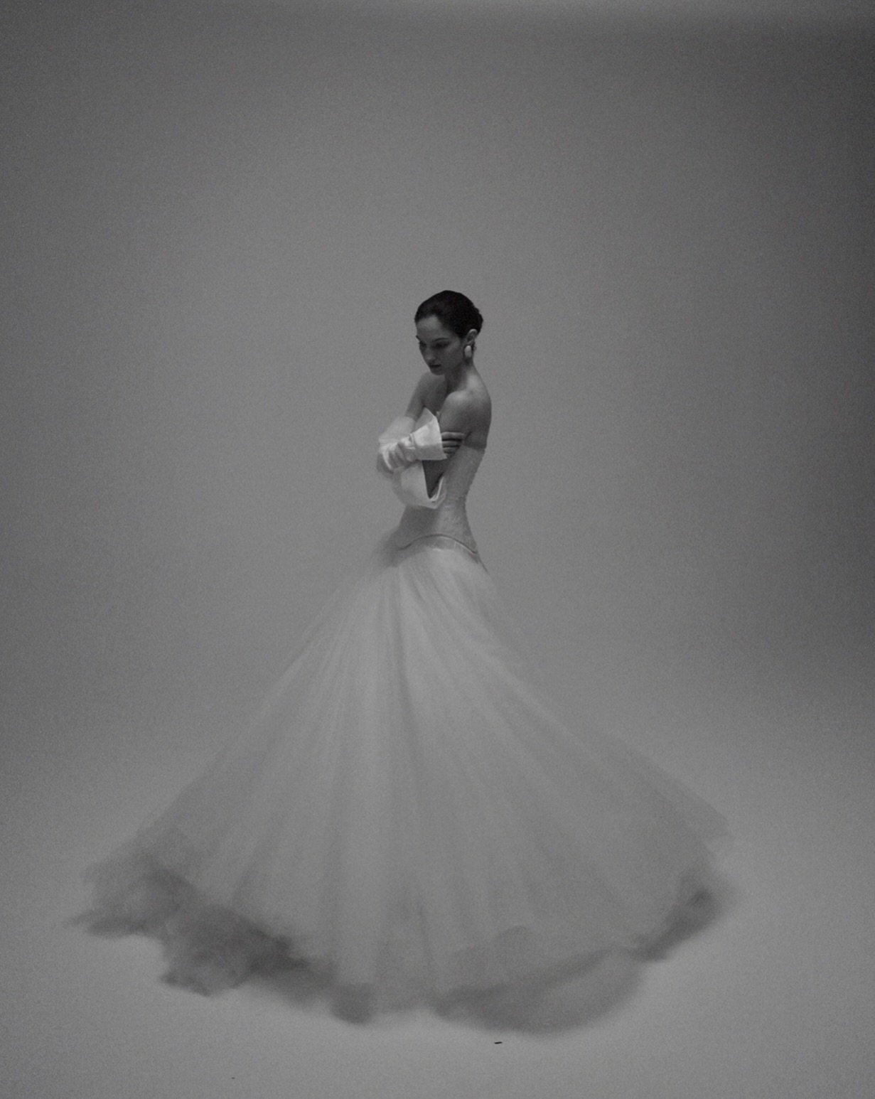 TheBride Paris New Sélections!
Dress: ALONA included in our #TheBrideParis Sélections
”May fortune find its way to you.“
Alano — named for the luck that arrives, as if by promise.
Here, medieval mystery meets modern restraint. The bodice is cut from French GOUTAREL jacquard, its light-and-shadow weave carrying the craft of the classic corset — cross-laced spiral binding, hand-boned structure, shaping the waist with quiet devotion.
Beneath a low, disciplined waistline, high-density tulle unfolds with architectural order — holding movement within form. A pair of detachable half-sleeves echoes the Italian jacquard above, their edges dissolving into soft veiling: the meeting point of strength and softness.
Classical whispers. Modern lines. Made to arrive, like luck itself.
Exclusive curated by TheBride Paris for brides in Europe,will arrive to Paris by the end of October 2026.
We hope you fall in love with these pieces as much as we have.
We will share more information and contents later.
TheBride Paris - 22 rue de l’Odéon 75006
Since 2017 in Paris
for more details please check our website: www.thebrideparis.com
♥️
—————————
For dress rental and purchasing request for wedding or prewedding photoshooting
Please contact us via:
WhatsApp : +33666730874
WeChat : TheBrideParis
Our dress advisor will take care of your request
—————————
#robedemariée #巴黎婚纱 #パリのドレスショップ #weddingdressparis