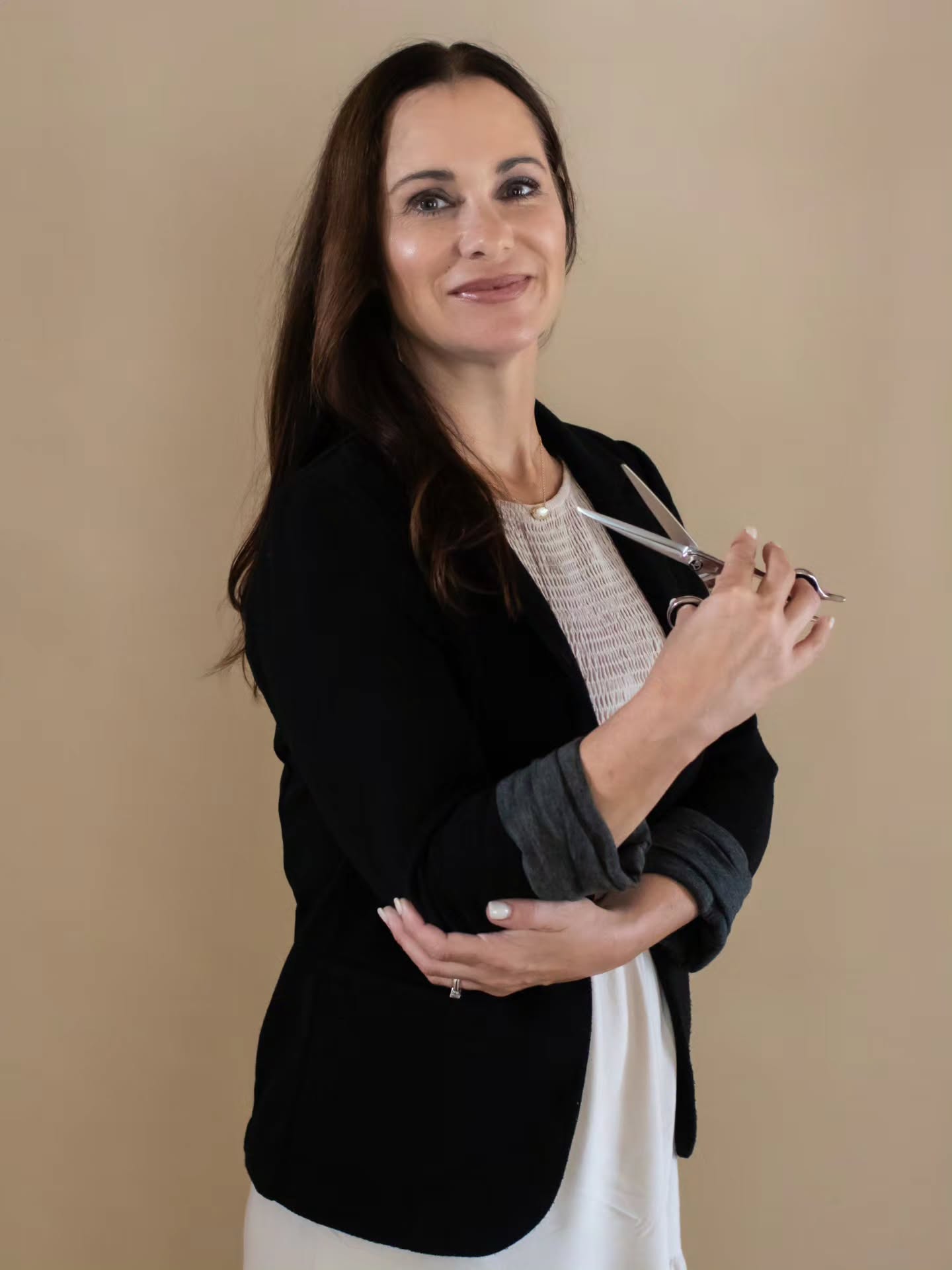 🎉 Happy Birthday, Ashley! 🎂💕
We’re so thankful to have Ashley as part of our TWHE family! Her talent, hard work, and the care she gives her clients make her such a special part of our team.
We hope this next year brings you so much joy, growth, laughter, and plenty of blessings. 🤍✨
Help us wish Ashley the happiest birthday! 🥳🎈
#TWHE #TheWoodlandsHairElite #HappyBirthday #TheWoodlandsHairSalon #TheWoodlandshairstylist