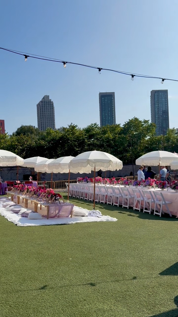 Company picnics don’t have to be ordinary. ✨
When it comes to celebrating your team, create an experience they’ll be talking about long after the day is over.
From beautifully styled tablescapes and custom florals to interactive activities, we take care of every detail so your team can simply show up, connect and enjoy. 🤗
🌸 Team celebrations
☀️ Company picnics
🎨 Interactive experiences
Because great company culture deserves to be celebrated. ✨
Planning your next company event? Let’s make it an experience.
📩 Inquire with us to start planning.
@picnicexp
#companypicnic #corporateevents #torontoevents #companyculture #teambuilding