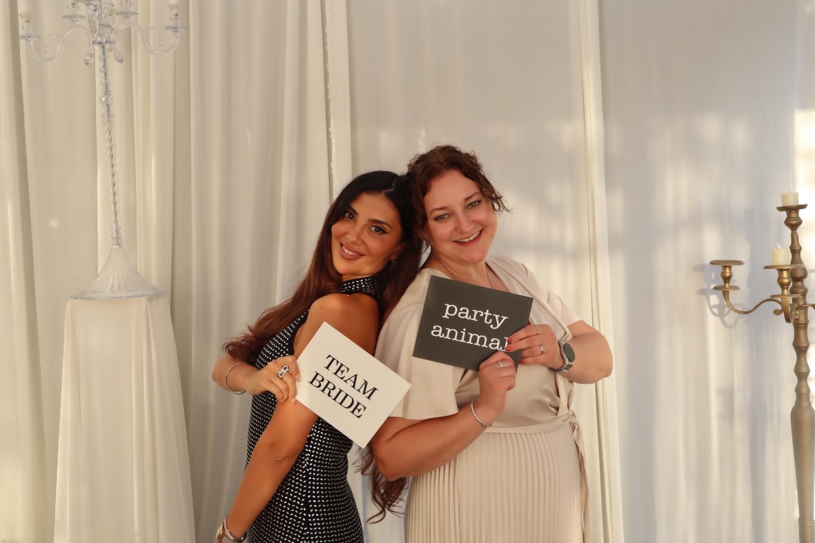 Wedding Time 💍🥂
📍@grand_palais_hamburg
#fotobox #grandpalaishamburg #wedding #elbuferevents #hamburg