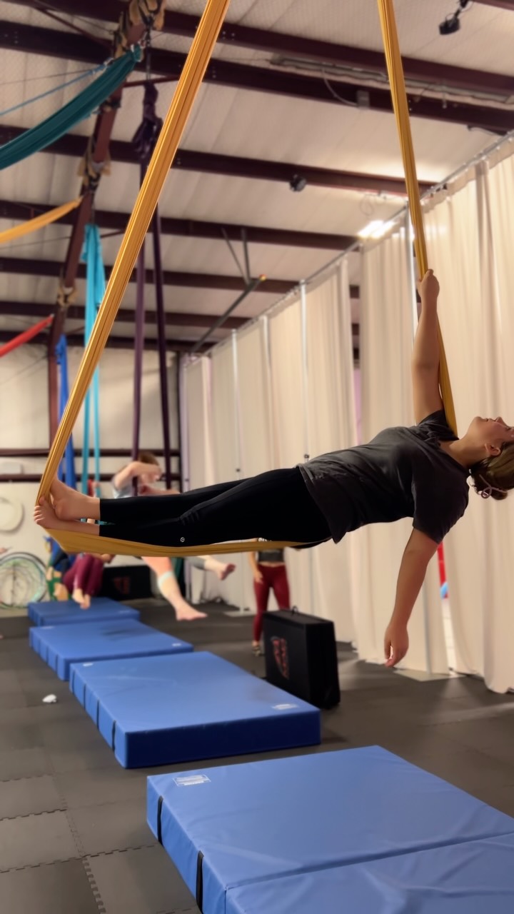 Love a good warm up flow 💕
Our teen students are jumping right back in to some super fun aerial work this session