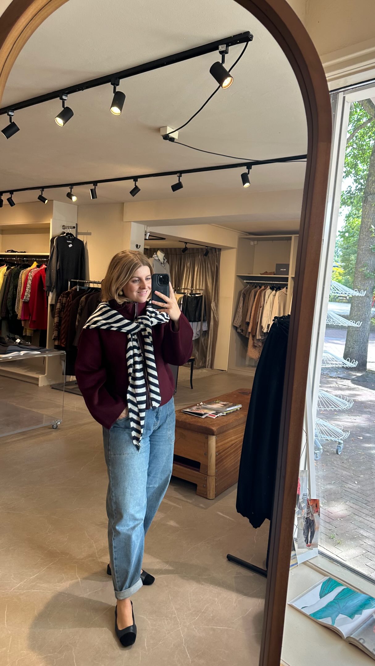 NEW NEW NEW 🤎
Deze week weer prachtige items binnen gekregen. Hierbij een selectie van onze nieuwe collectie. Mooie materialen en pasvormen, hier worden wij heel blij van ✨
Ook krijgen we wekelijks prachtige secondhand najaarscollectie binnen. Dus zeker de moeite waard om bij ons langs te komen.
#newin #newcollection #fw26