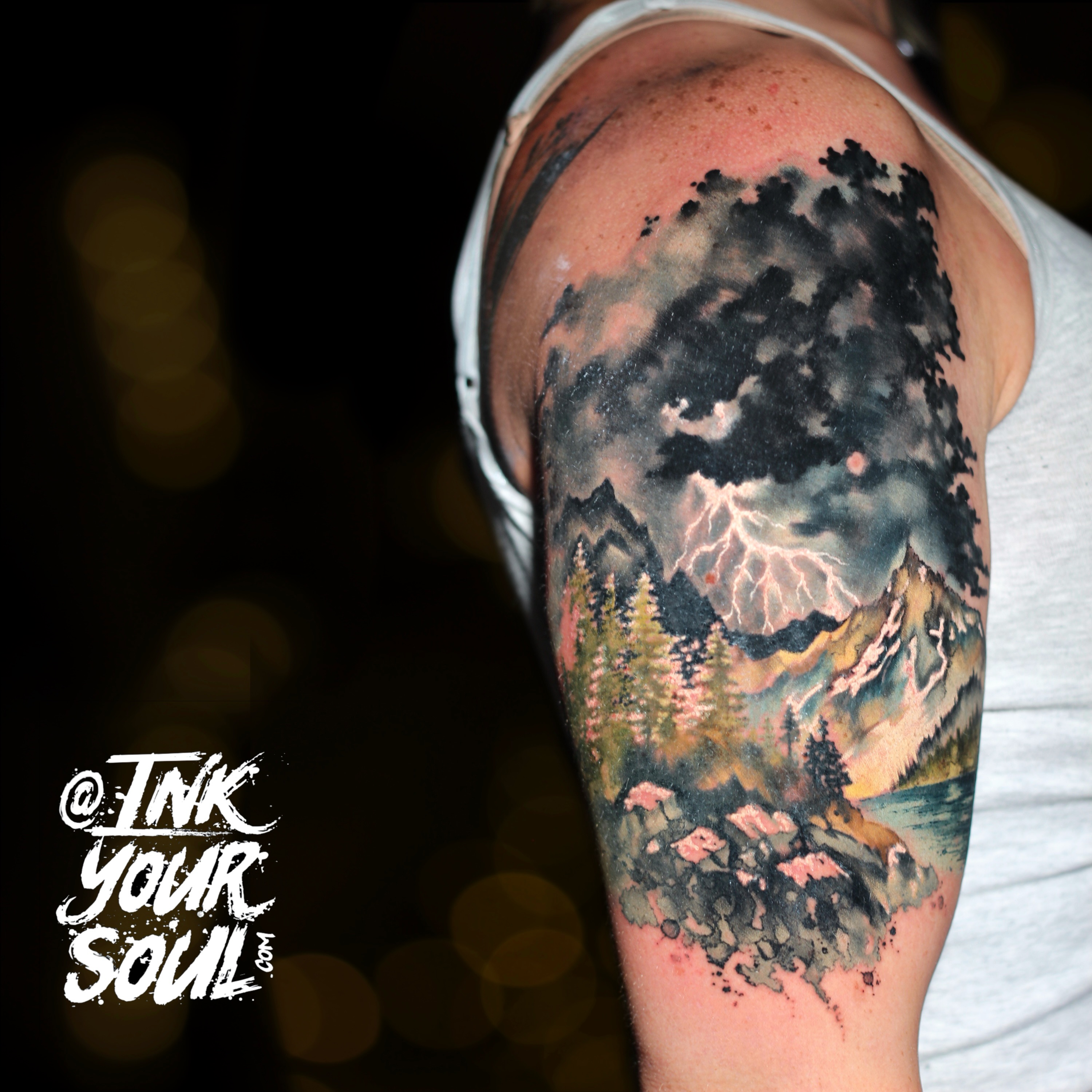 I can't remember if I ever posted this storm but damn i love it! Theres such a serene grandeur to a storm in the rockies, having lived a few on my way to Edmonton. Nature is amazing! @worldfamousink @aurextattooco @hustlebutterdeluxe @inklabtattoomachine #watercolortattoo #edmontontattoo #edmontontattooartist #yegtattoo #naturetattoo