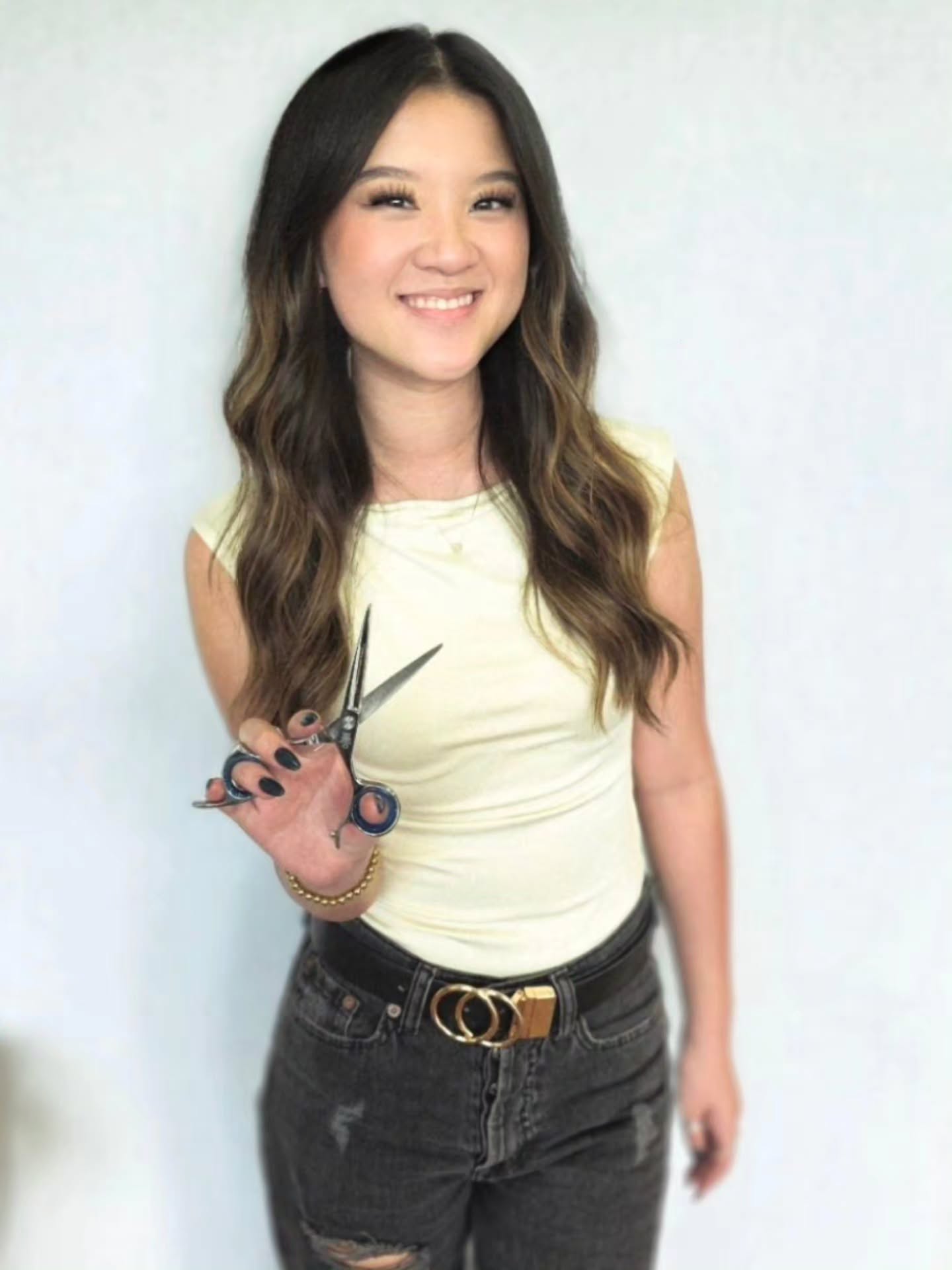 🎉 Happy Birthday, Annabei! 🎂💕
We hope you have the BEST day celebrating you! We’re so thankful to have your sweet personality, positive energy, and talent as part of our team. It’s been such a blessing watching you grow, and we’re so grateful God brought you to our salon family. 🤍
Praying this next year is filled with so many blessings, new opportunities, and beautiful moments. We can’t wait to see all God has in store for you!
Help us wish Annabei a very HAPPY BIRTHDAY! 🥳🎈💗
#TWHE #TheWoodlandsHairElite #TheWoodlandsHairStylist #TheWoodlandsHairSalon #HappyBirthday
