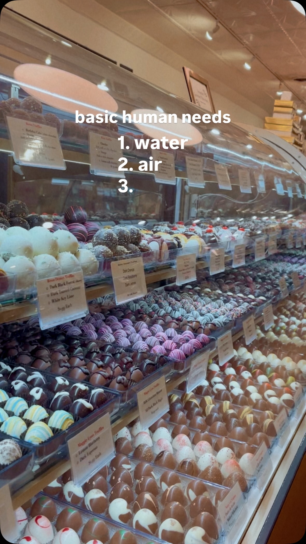 pretty much πββοΈ
#candystore #shoplocal #smallbusiness #chocolateshop