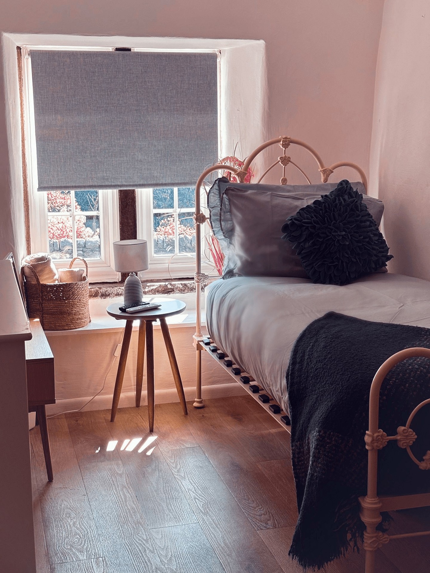 A housekeeping visit isn't just a clean, it covers beds made, kitchens refreshed and light organising too, starting from £70 per visit.
The one thing people get wrong about pricing: it's never just the hourly rate.
It's a full reset, styled back into place, so you come home to order, not just tidiness.
Every visit is built around your home, your schedule, your priorities.
Get in touch and we'll quote it properly 🏡
#YorkshireDales #HomeAtelierSettle #ProfessionalHousekeeping #NorthYorkshireHomes
