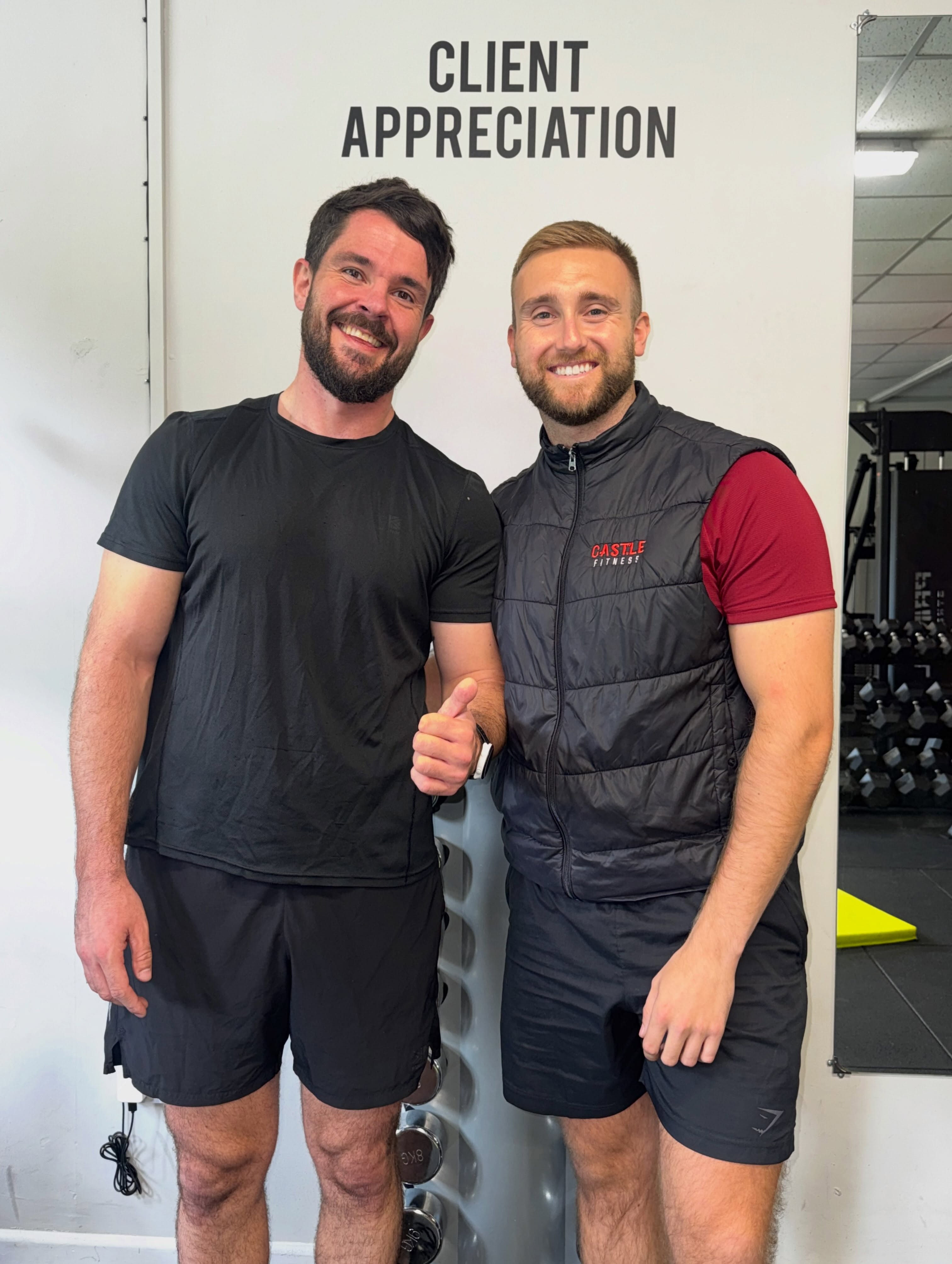 Rob has been training with me, once a week for 8 months, and the progress he’s made has been brilliant 👊🏻
He initially came to me wanting to improve his shoulder mobility and overall movement. But with consistent training, we’ve achieved so much more. He’s lost 8kg in weight, gained more muscle and strength and completely changed his physique.
Although Rob’s main goal was never just about losing weight, we’ve worked on building a stronger, more capable body while improving the things that originally brought him through the door.
swipe 👉 to see 5 months hard work and dedication 👏