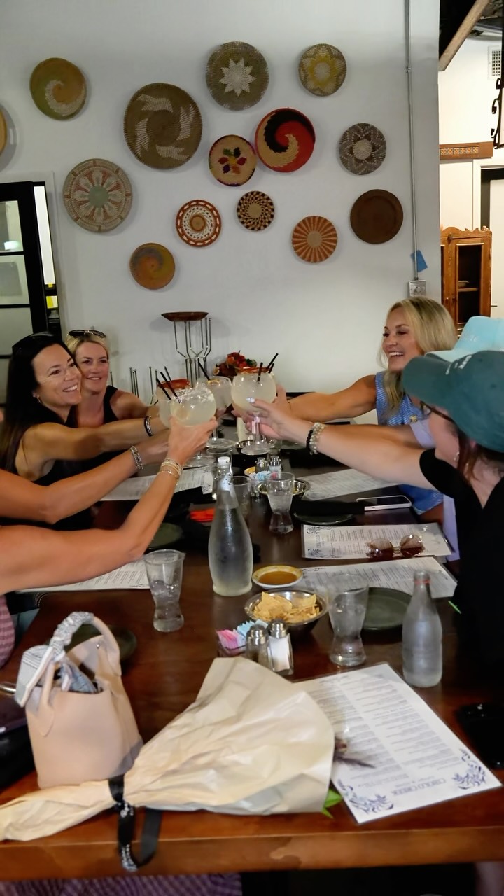 🍸✨ Drinks hitting just right at Cibolo Creek Eatery!
Fresh pours, great atmosphere, delicious food, and that perfect first sip 🙌 Pull up, grab a drink, and let the night flow with good vibes, great flavors, and ice-cold sips all night long 🍻🔥