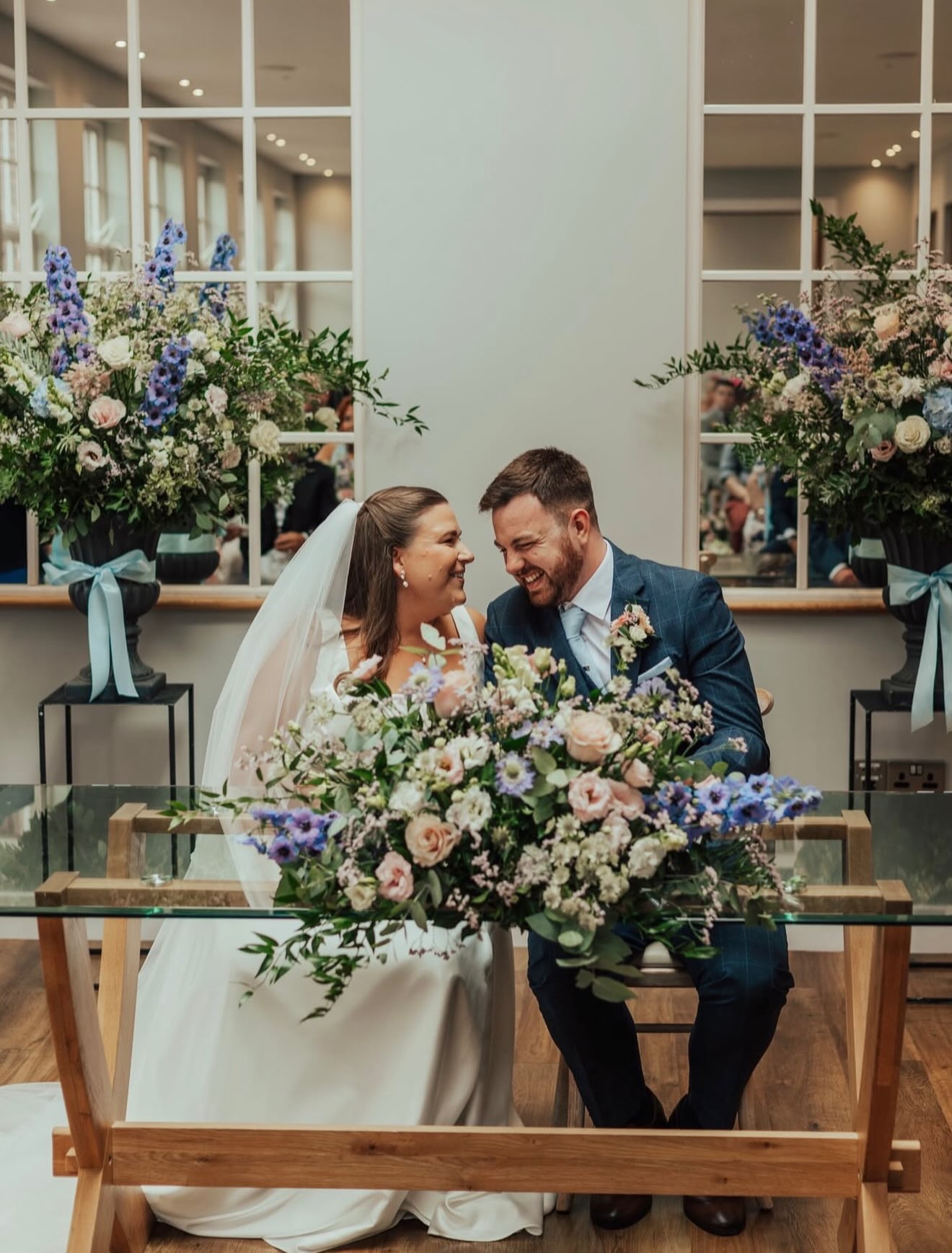 Meg & Sam π€π
Ohhhh these colours π Soft blues, blush pinks, lilacs, whites and heaps of gorgeous texture for the loveliest summer wedding at @bredenburycourtbarns.
We created the bouquets, buttonholes, table flowers and those BIG statement urns that framed Meg & Sam perfectly. π
And can we talk about how beautifully those bridesmaid dresses pulled the whole palette together?!
This is exactly why we LOVE wedding flowers. Taking your colours, your venue and your ideas and turning them into something that feels completely yours.
Planning a 2027 or 2028 wedding? DM us WEDDING and weβll send you our brochure. π
Venue: @bredenburycourtbarns
Photos: @bekiharephotography
Content: @thebridalcontentclub
Hair: @hairbylauraprice
Makeup: @ruthstarkiemua
Flowers: @beehivefloristdeb
Cake: @fabulouslyfreefrom_
Sax: @benjamminsax
Caterers: @jenkinsonscaterers
DJ: @proweddingdjs