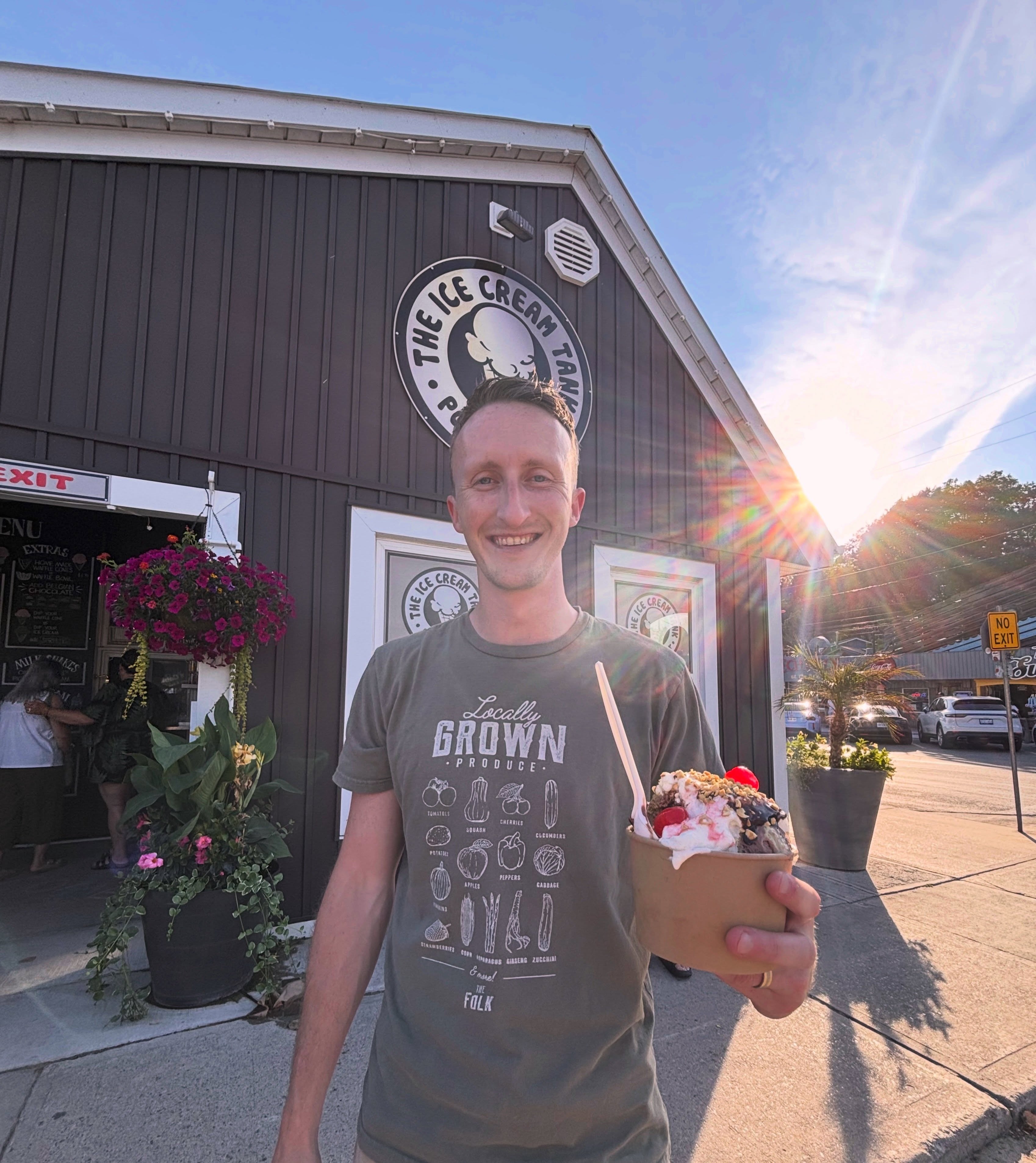 Drew is here to remind you… IT’S STILL SUMMER. ☀️
We see those pumpkin spices popping up everywhere, but we’re not ready to trade beach days for cozy sweaters yet.
So we’re keeping summer alive with a Port Dover GIVEAWAY!
🐟$25 gift card to Knechtel’s on the Beach
🍦$25 for The Ice Cream Tank in Dover
TO ENTER:
☀️ Like this post.
🍦 Tag who you’d bring on a beach date. (Each comment is one entry!)
🌊 Be sure you are following us @thefolkca!
The winner will be announced on our story! So keep an eye. 👀