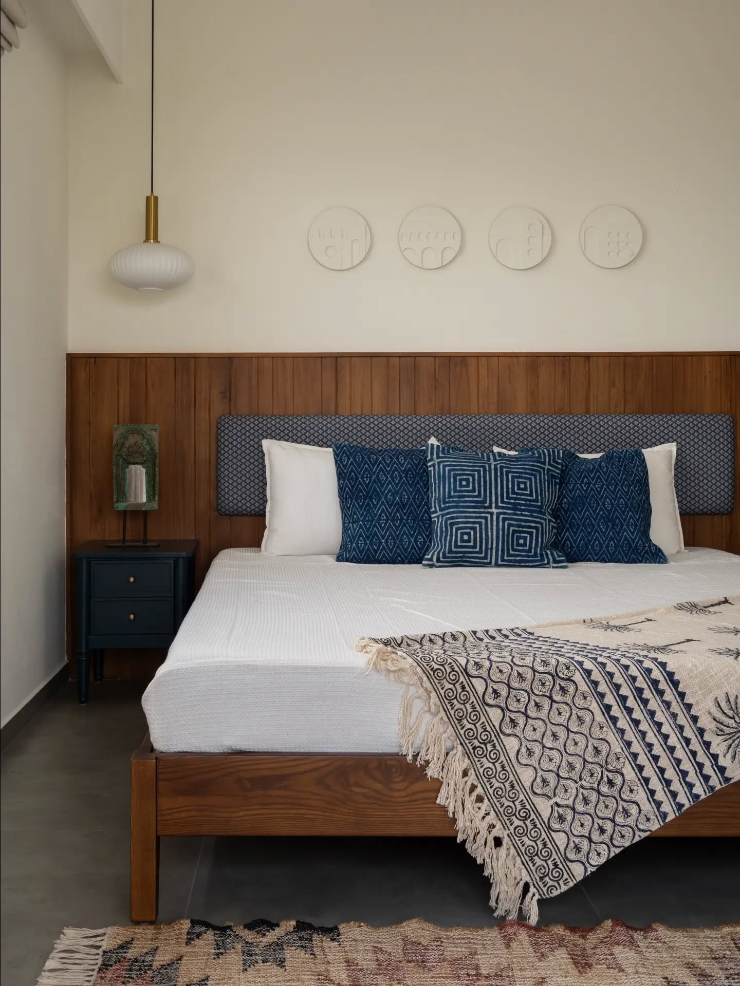 A bedroom shaped by quiet contrasts and thoughtful styling. Patterned cushions, layered fabrics, soft lighting and subtle wall details come together to create a space that feels relaxed, balanced and effortlessly inviting.
Architect: @designnarrative.in
Decor: @foundobjects.in
Photography: @nathanphotos.in
Luxury furniture, handcrafted furniture, premium wood finishes, bespoke furniture, designer furniture, contemporary interiors, custom furniture, wooden craftsmanship, timeless design, elegant living, home interiors, The Lofts