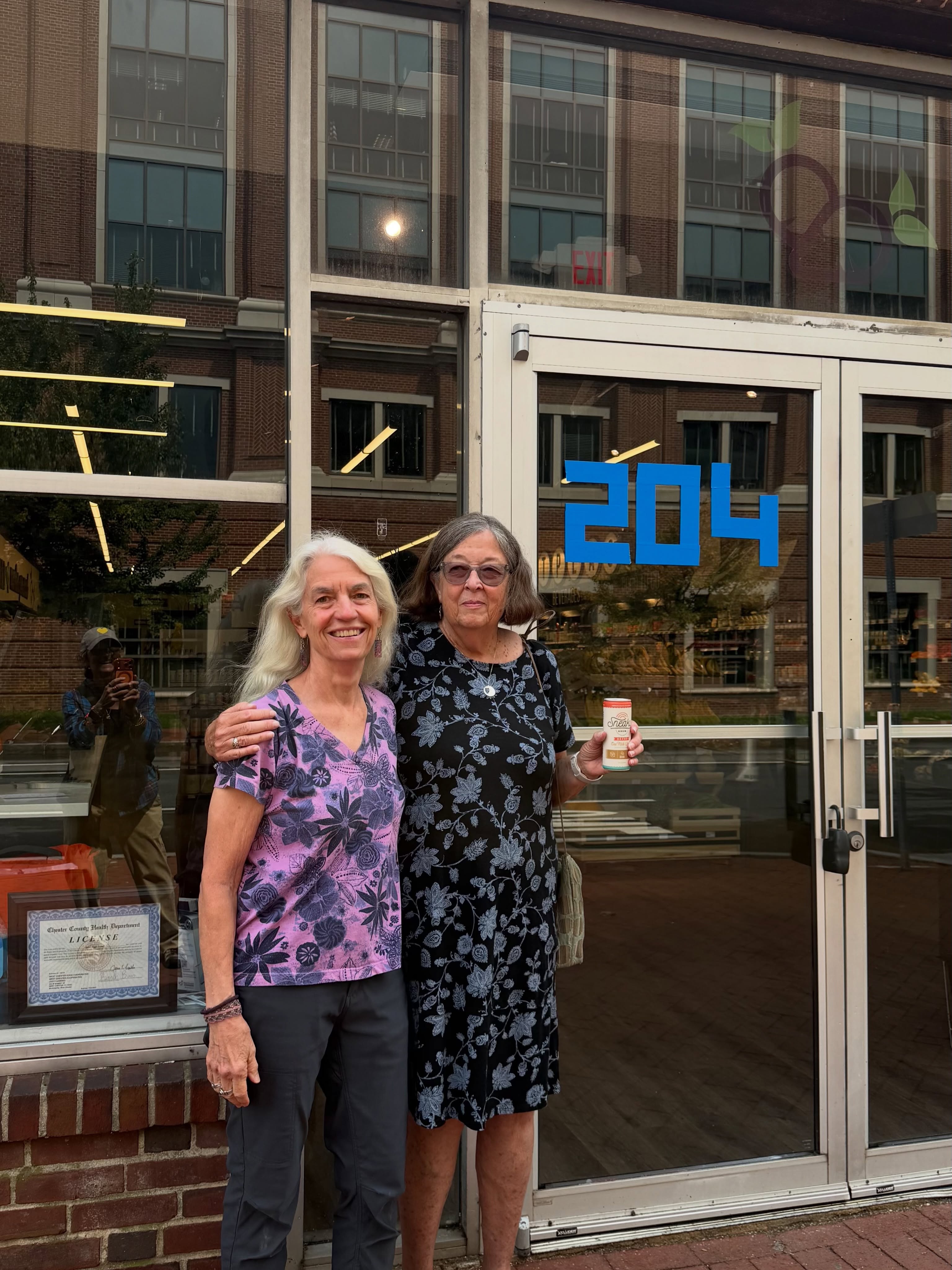 What a FUN day at the Co-op! ๐
Dee, one of our amazing volunteers, stopped by today โ and it was so good to see her!
Dee has been part of this journey in so many ways. She served on our Finance Committee, was part of our Pop-Up Shop Team, and gave her time and energy to help us get to where we are today.
Thank you, Dee, for ALL your help along the way! ๐
And we canโt forget Sue, who is also in this picture! Sue has been volunteering every single day since we opened our doors. ๐ Talk about showing up for your Co-op!
They say it takes a village โ and WOW, were we lucky with ours. So many people gave their time, talents, ideas, and plenty of elbow grease to help make this Co-op happen.
And now we get to see those same people walk through the doors of the grocery store they helped build.
Pretty darn special. ๐๐ค
