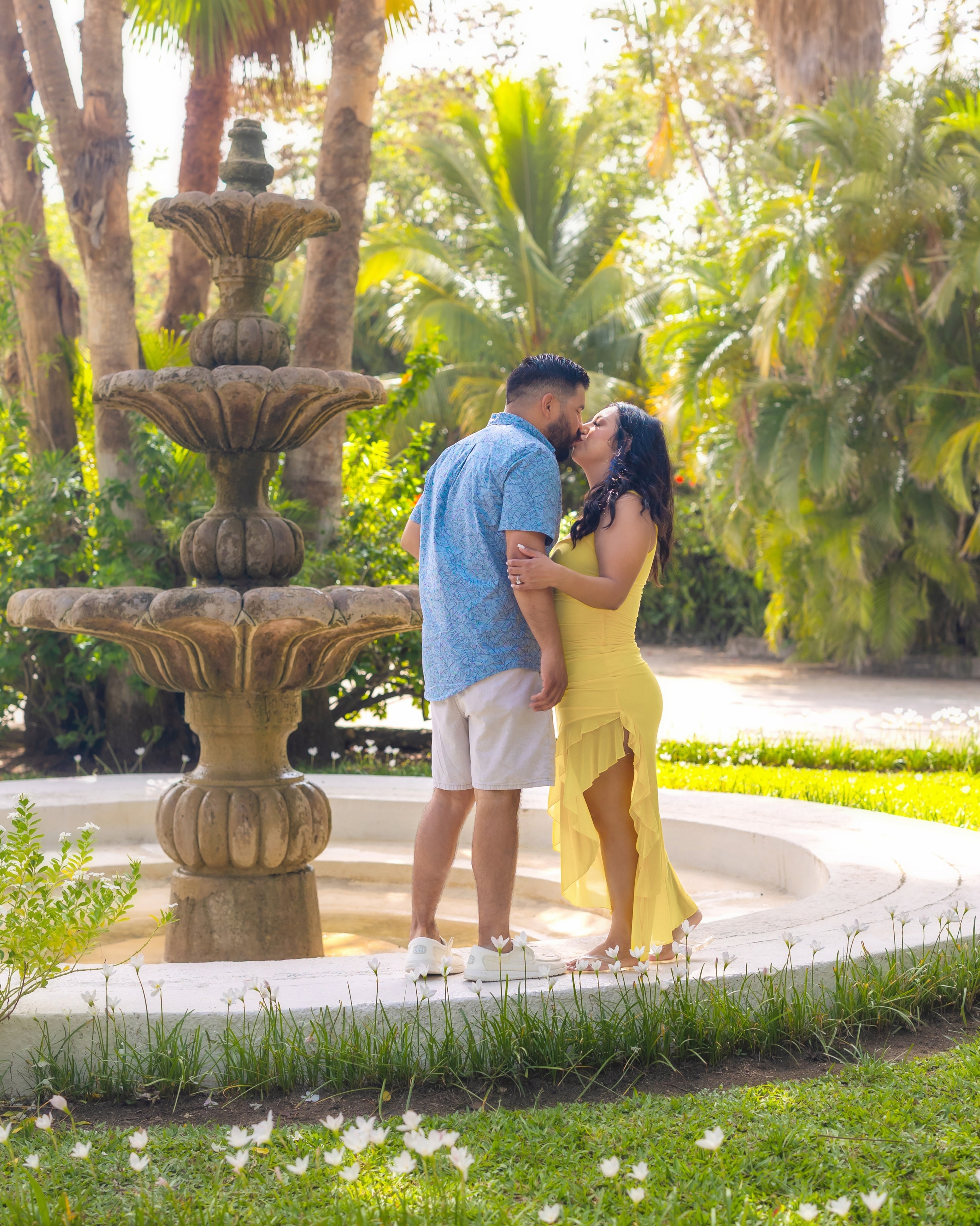 The sweetest family we have been photographing for ages.. Thank you for your trust, your love, your support.
It means the world to us! π€β¨π€
Location : @buccanos
#cozumelphotographer #buccanos #cozumelphoto #mikndrik #cozumelmexico