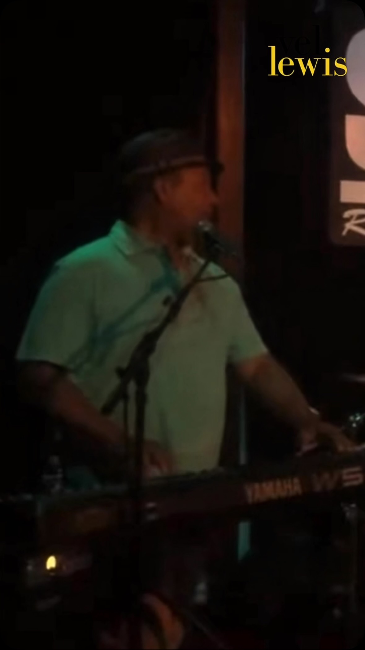 Vel Lewis performing “Thinking Out Loud” with Edei and Dre Kroon and The Max Morley Band at SOhO Restaurant & Music Club.
Full performance on Vel Lewis Music YouTube channel.
Follow Vel Lewis Music for more!
#VelLewisMusic #jazz #hammondorgan #hamfam #music