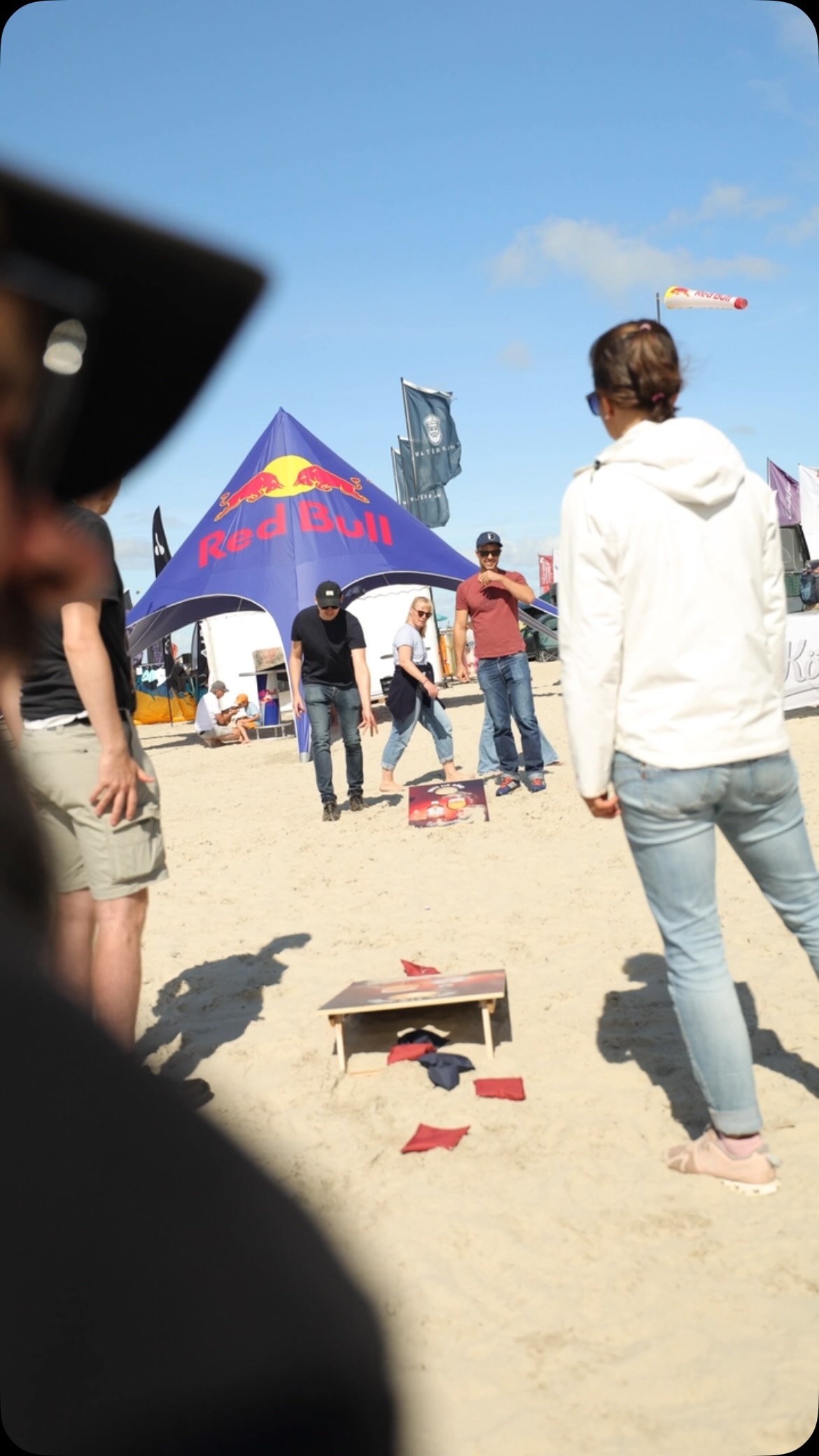 We’re more than happy to have @koenigpilsener as our sponsor and partner! 🍻🏄♂️🌊
By our side to keep us refreshed, entertained, and in the best vibes all day and all night! ☀️🌙🎉
Cheers to an amazing partnership and unforgettable Kitesurf Masters moments! ❤️🍻
~~~~~~~~~~~~~~~~~~~~~~~~~~~~
📹: @laurin_ressel
#köpi #californiakitesurfmasters #stpeterording #königpilsner