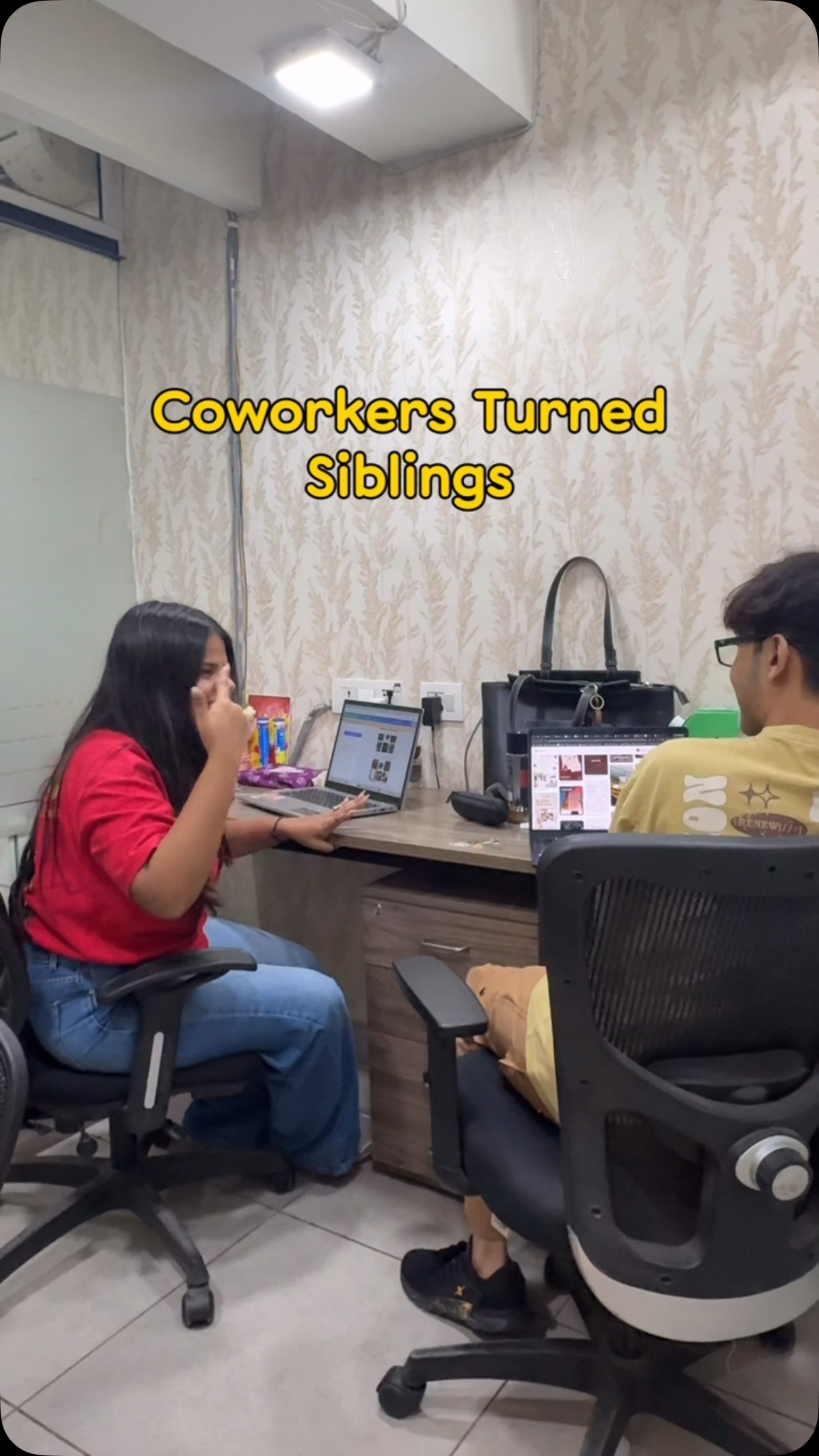 That one Designer - Social Media Girlie Duo🙏🏻👻
(Corporate memes, agency life, rakhi reels, rakhi memes)